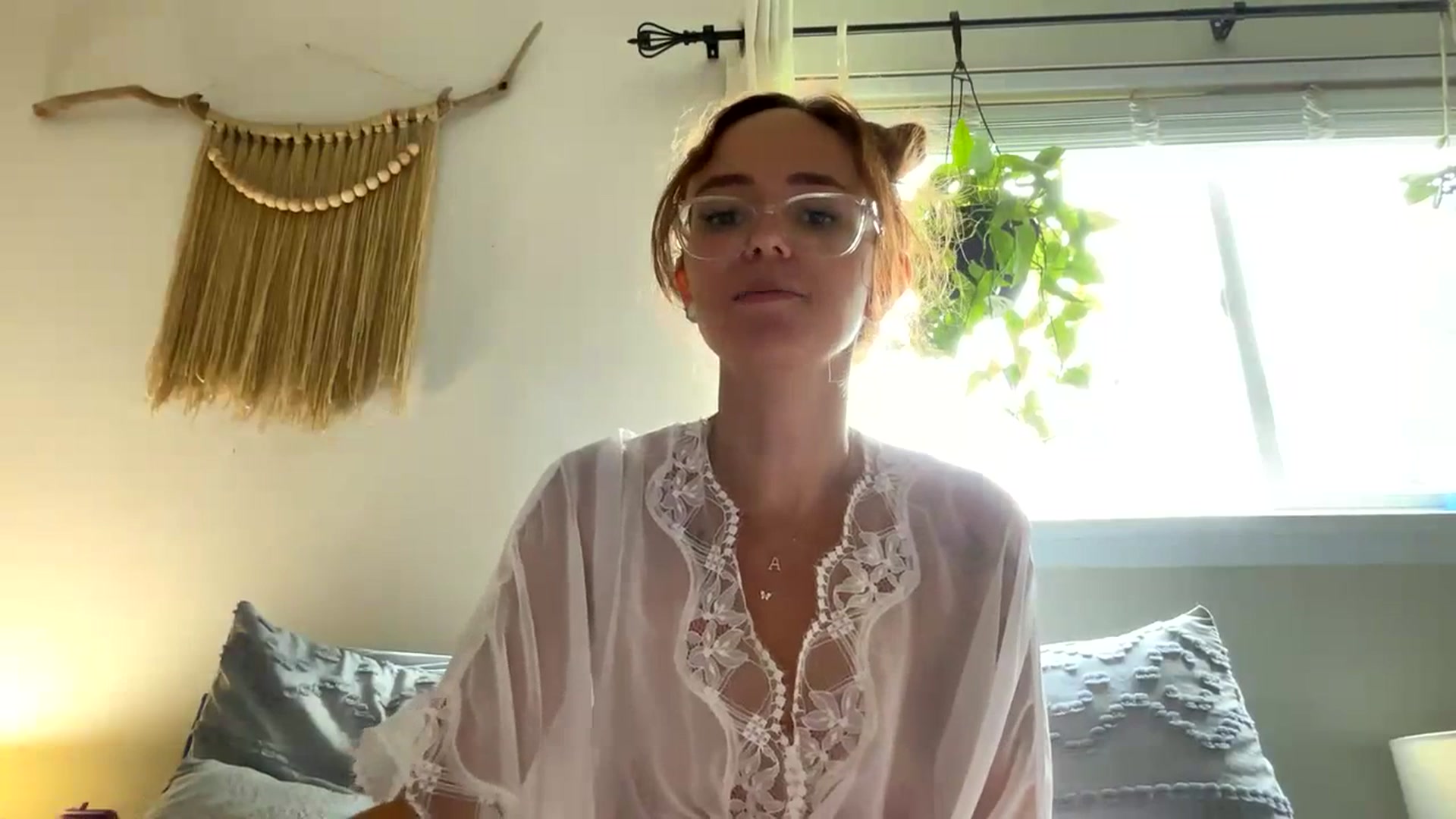 Gallery image thumbnail from Plantbabeee's myfreecams stream on, 07/12/2023, 20:12 image 16 of 20