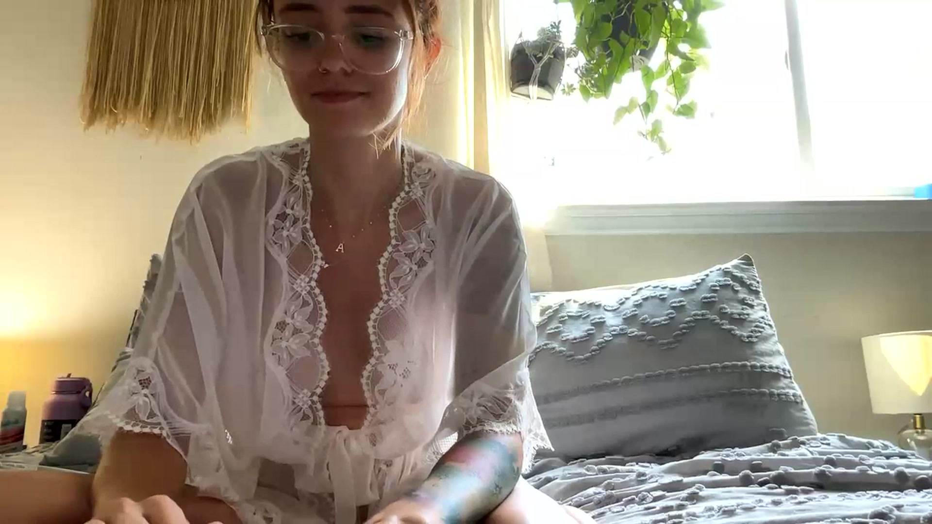 Gallery image thumbnail from Plantbabeee's myfreecams stream on, 07/12/2023, 20:39 image 15 of 20