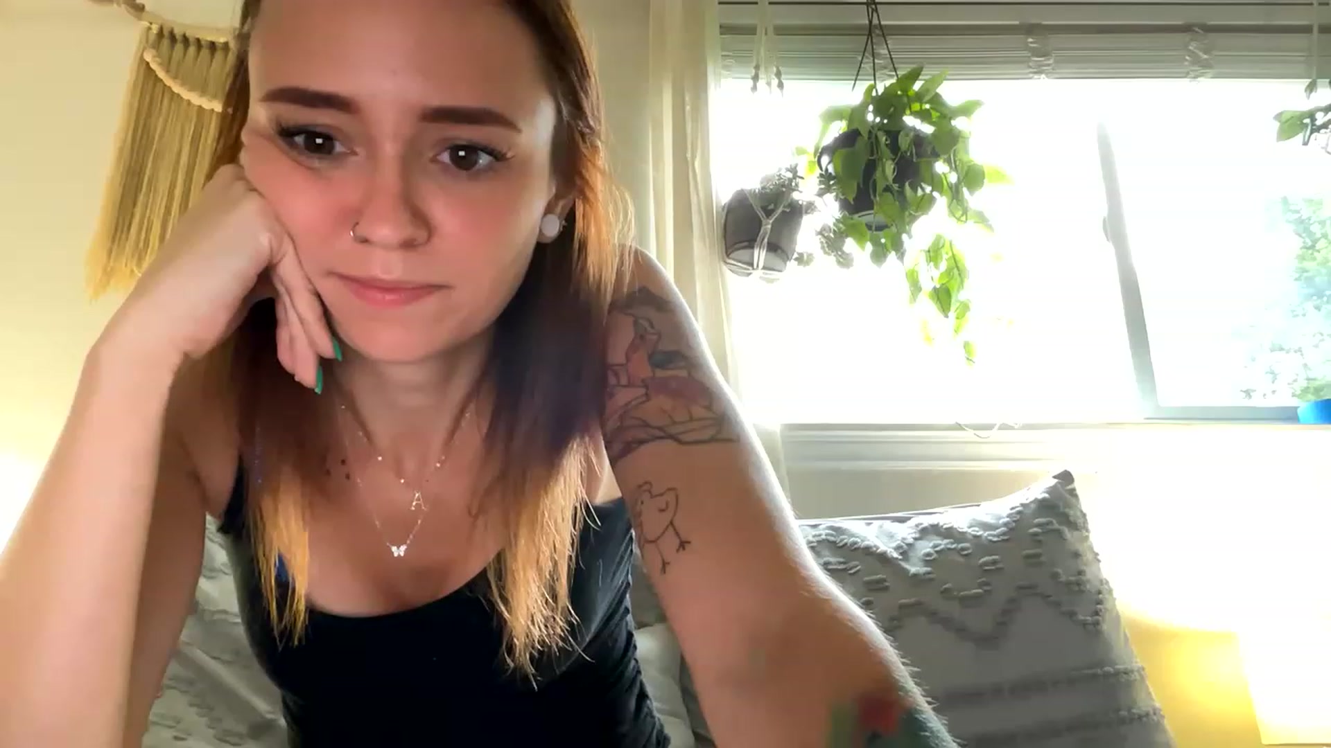 Gallery image thumbnail from Plantbabeee's myfreecams stream on, 07/14/2023, 17:06 image 1 of 20