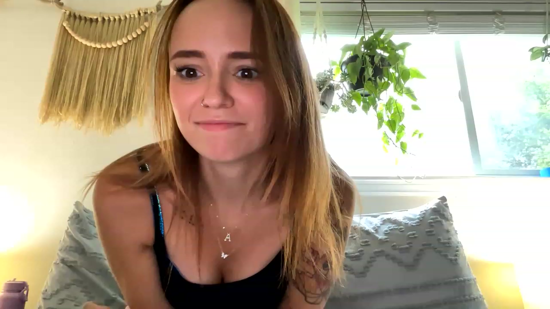 Gallery image thumbnail from Plantbabeee's myfreecams stream on, 07/14/2023, 17:06 image 2 of 20