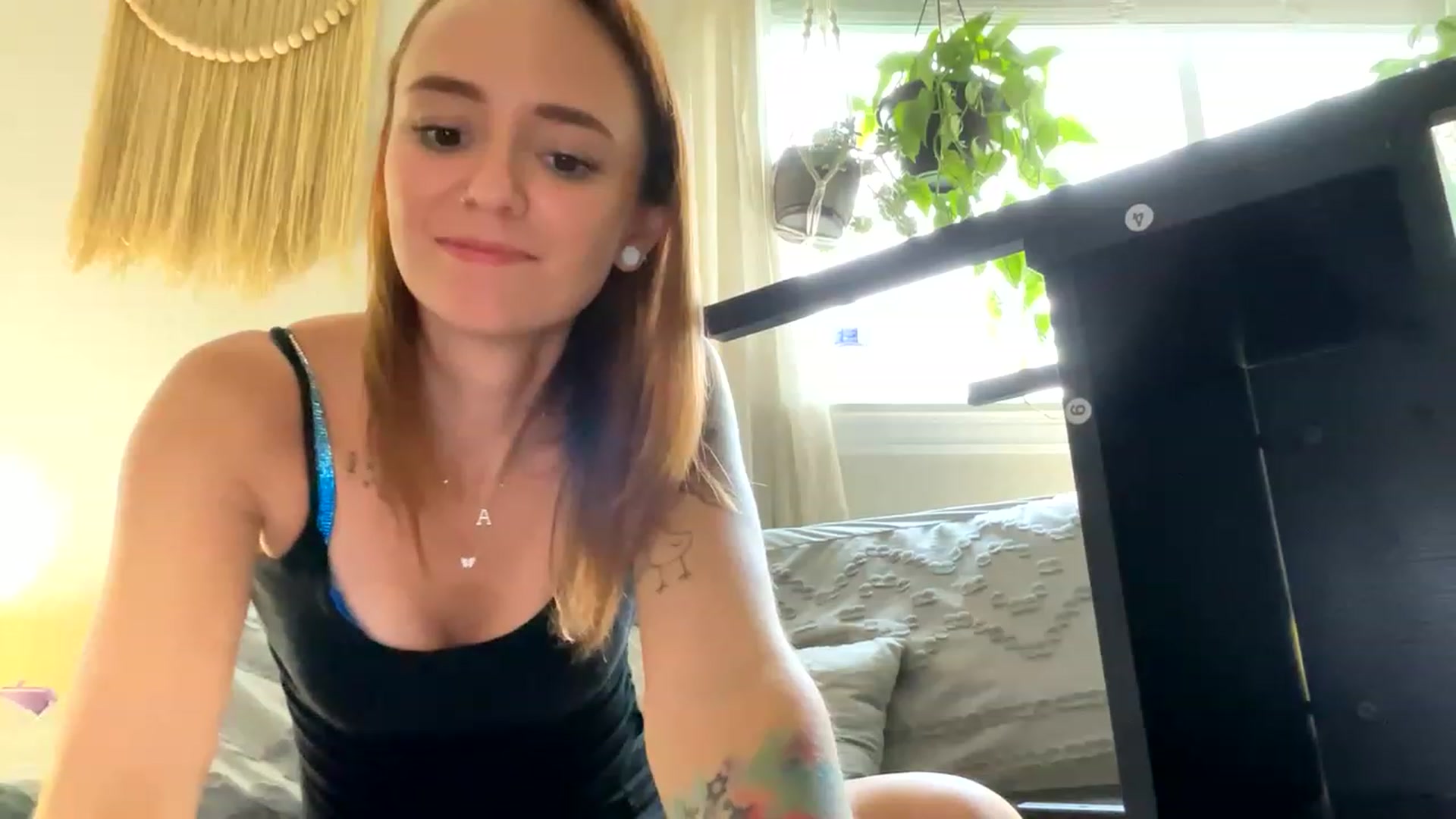 Gallery image thumbnail from Plantbabeee's myfreecams stream on, 07/14/2023, 19:20 image 2 of 20