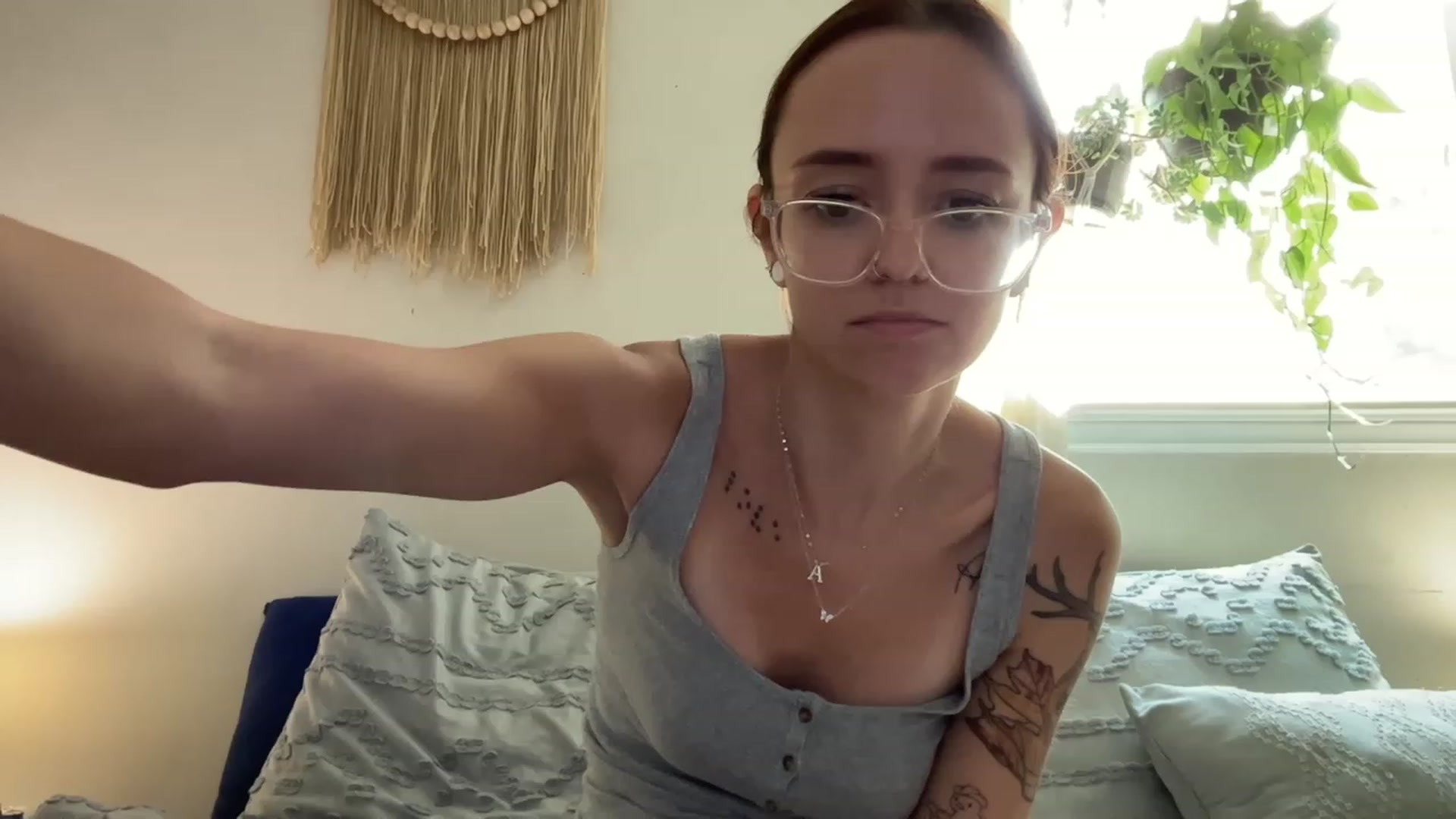 Gallery image thumbnail from Plantbabeee's myfreecams stream on, 07/20/2023, 18:34 image 17 of 20