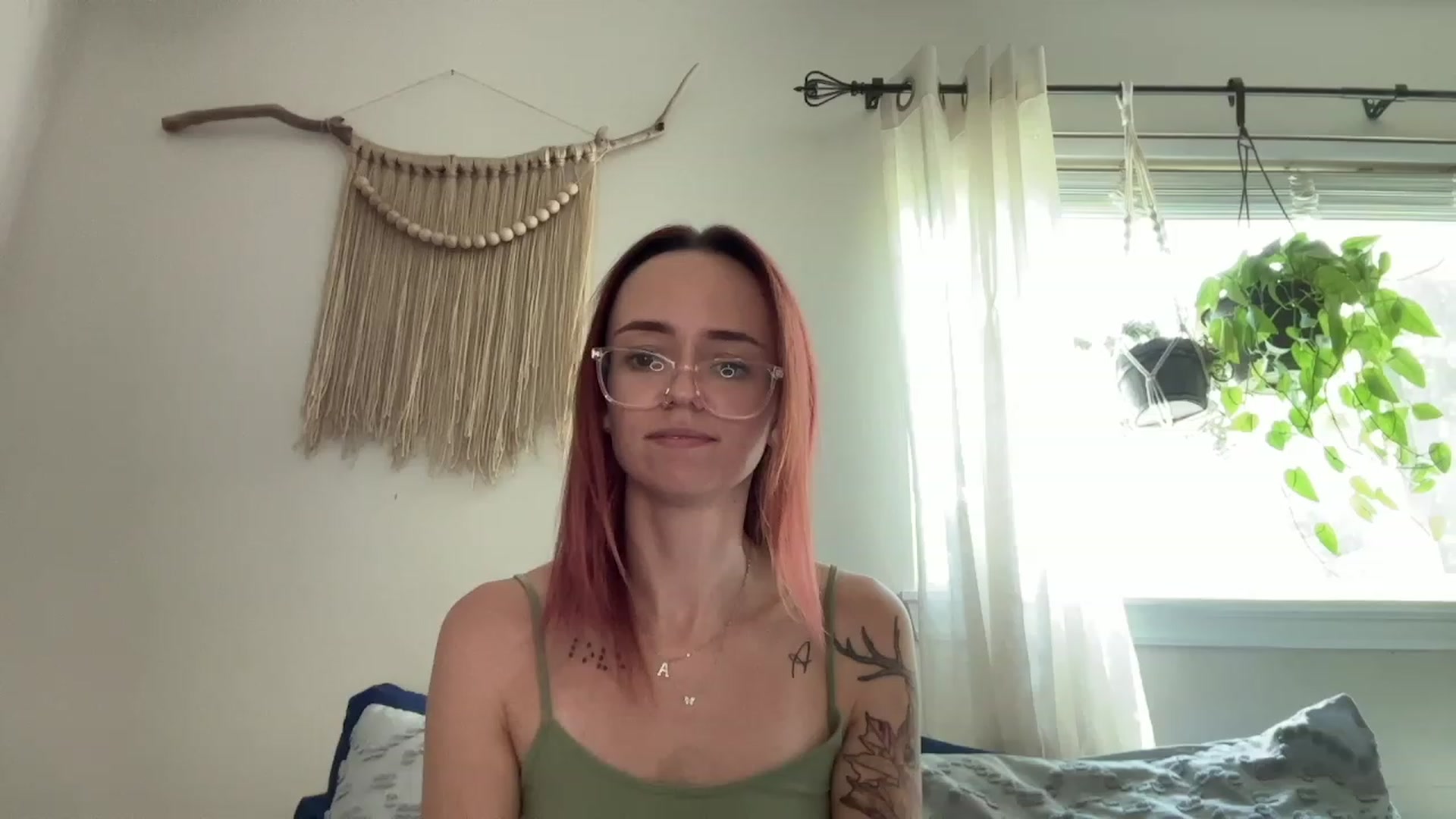 Gallery image thumbnail from Plantbabeee's myfreecams stream on, 08/15/2023, 17:39 image 2 of 20