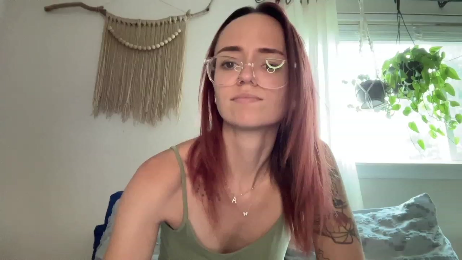 Gallery image thumbnail from Plantbabeee's myfreecams stream on, 08/15/2023, 17:39 image 4 of 20