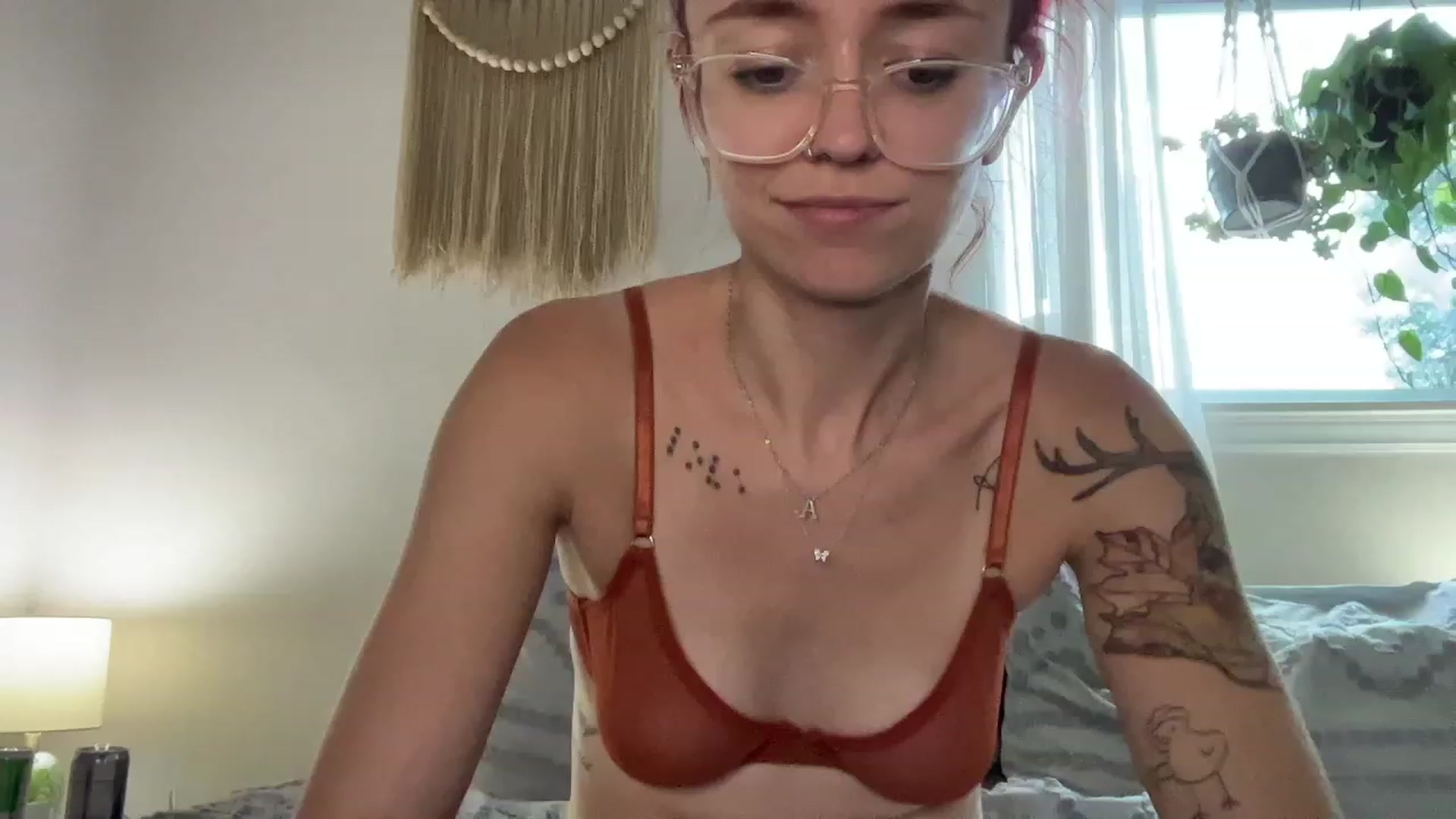 Gallery image thumbnail from Plantbabeee's myfreecams stream on, 08/16/2023, 21:52 image 2 of 20