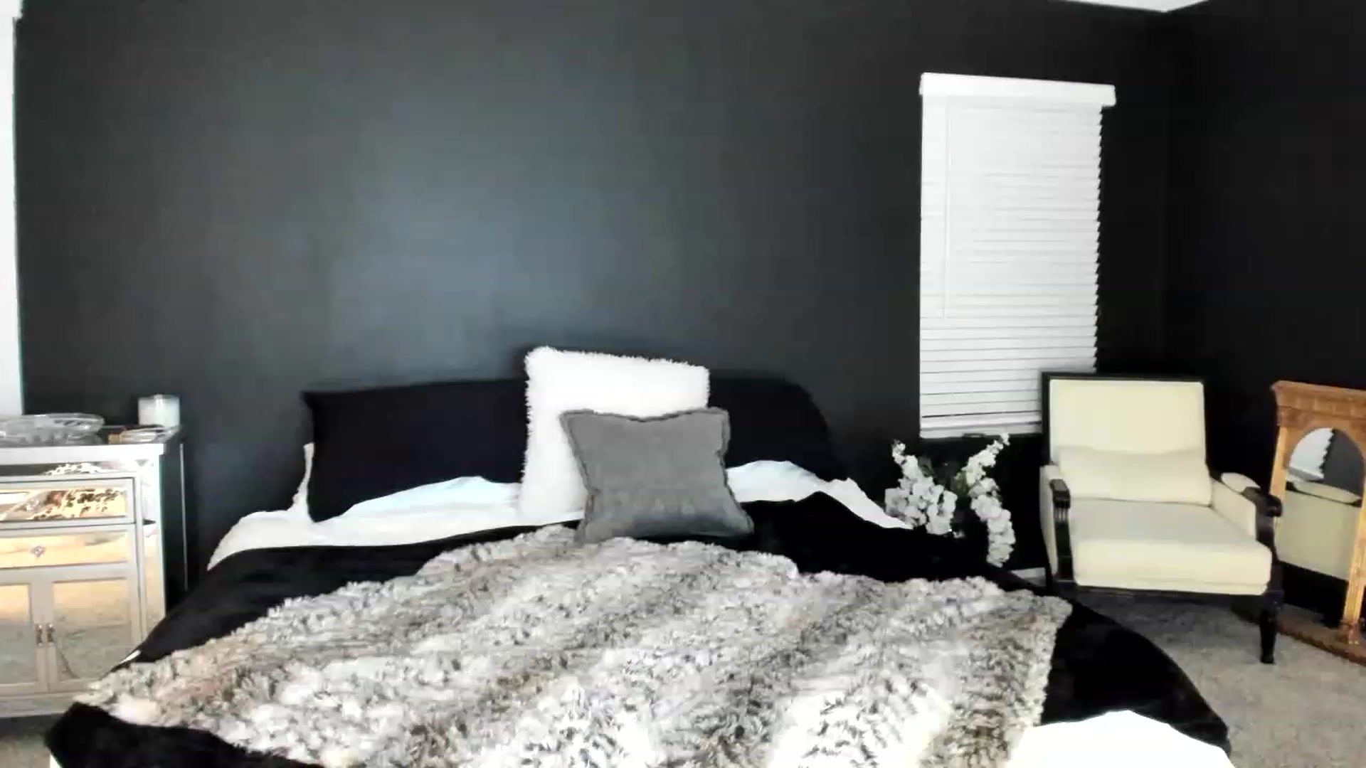 Gallery image thumbnail from Platinum30DDD's myfreecams stream on, 06/10/2023, 05:05 image 5 of 20