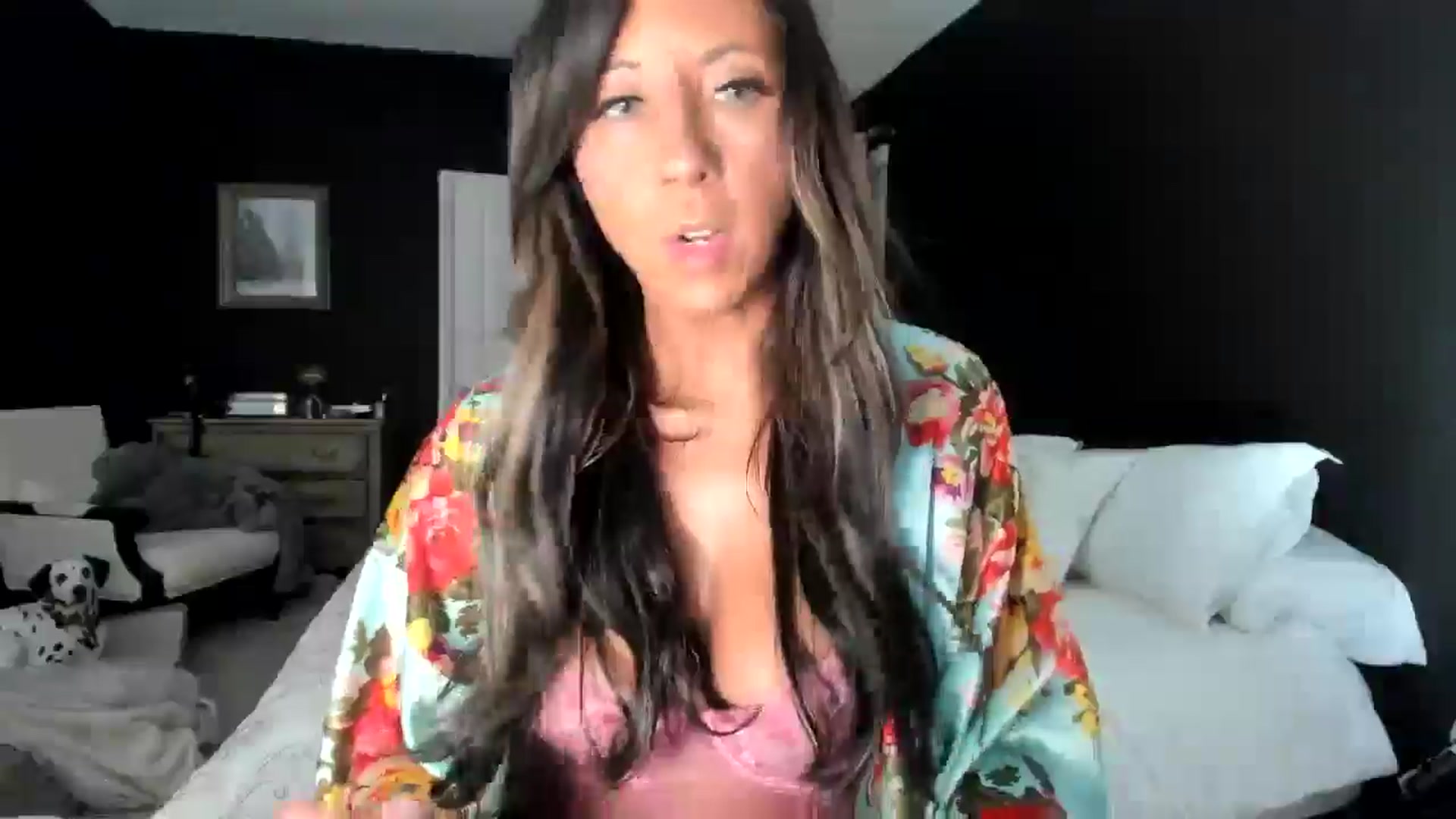 Gallery image thumbnail from Platinum30DDD's myfreecams stream on, 08/22/2025, 04:37 image 16 of 20