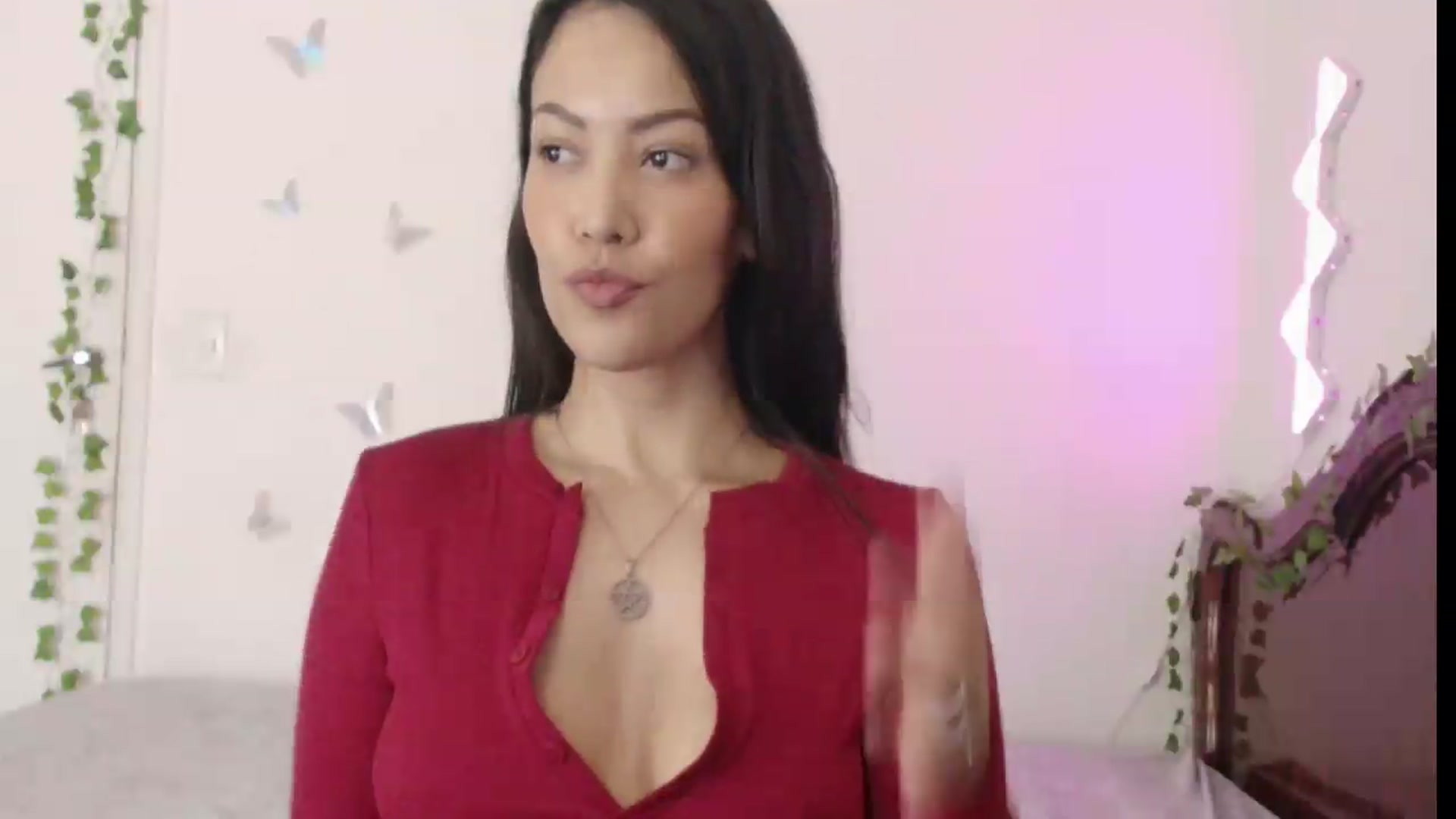 Gallery image thumbnail from PlayWithLiah's myfreecams stream on, 08/17/2026, 09:45 image 13 of 20