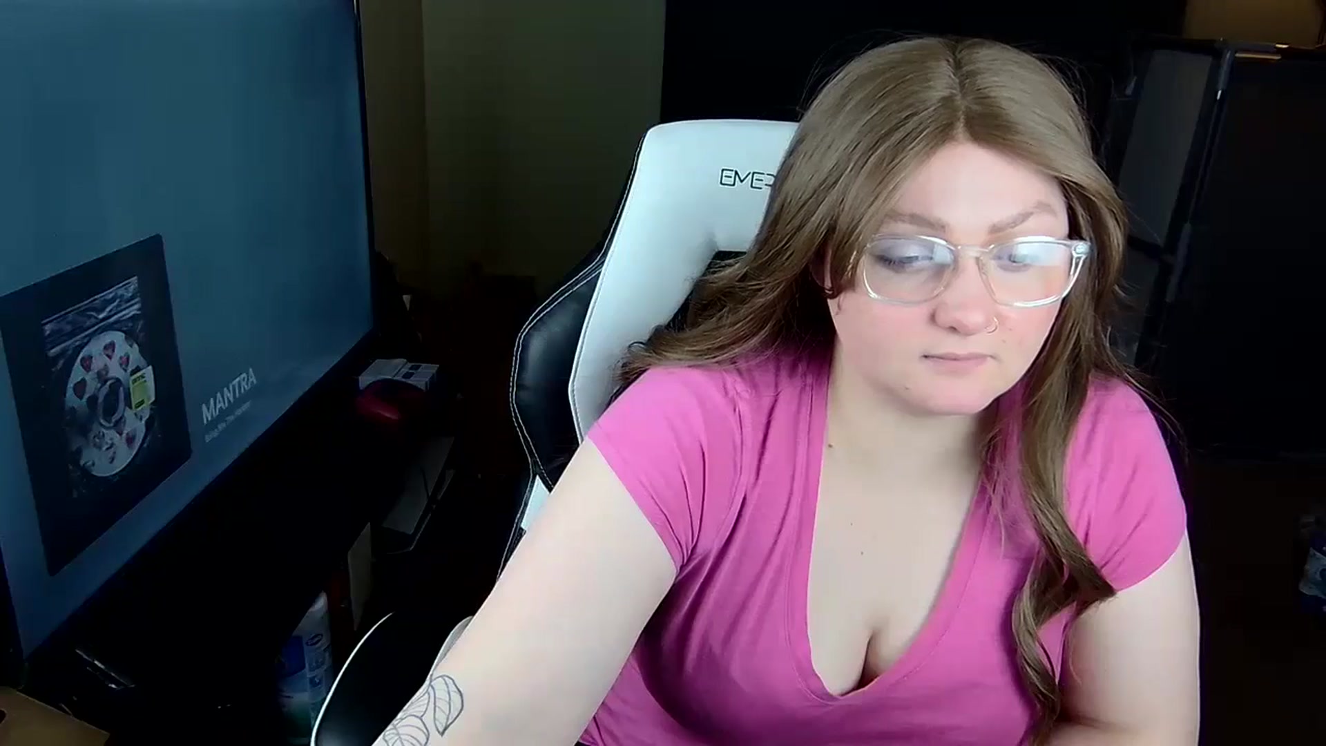 Gallery image thumbnail from PlayboyJade_2's myfreecams stream on, 07/02/2024, 08:15 image 10 of 20