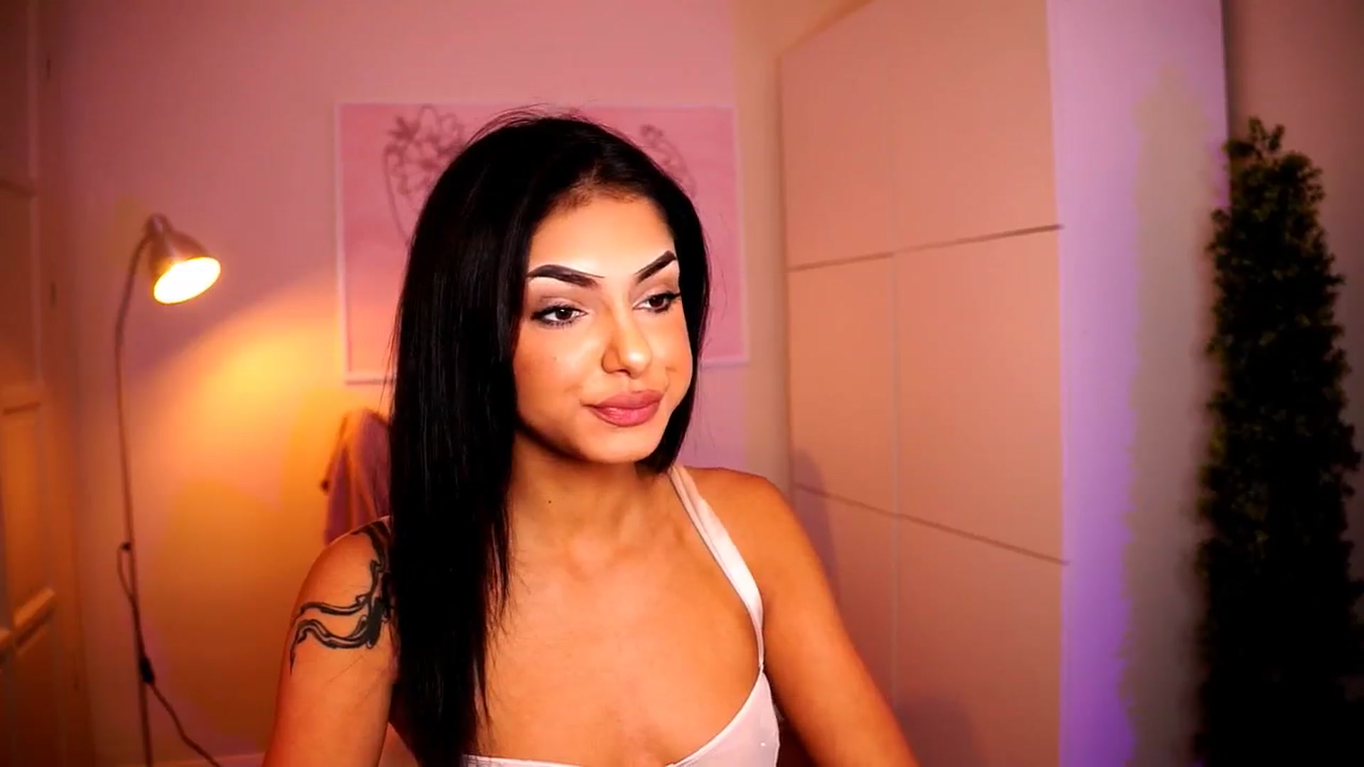 Gallery image thumbnail from Playfuljust18's myfreecams stream on, 06/03/2024, 15:01 image 20 of 20
