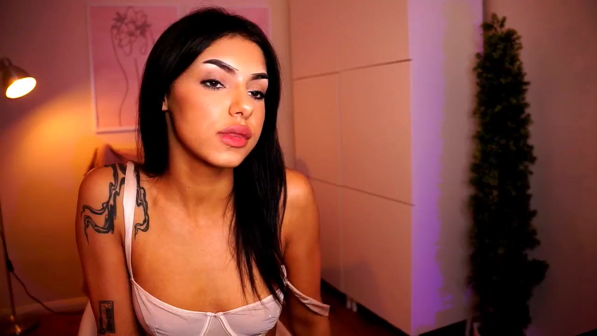 Gallery image thumbnail from Playfuljust18's myfreecams stream on, 06/03/2024, 18:31 image 20 of 20