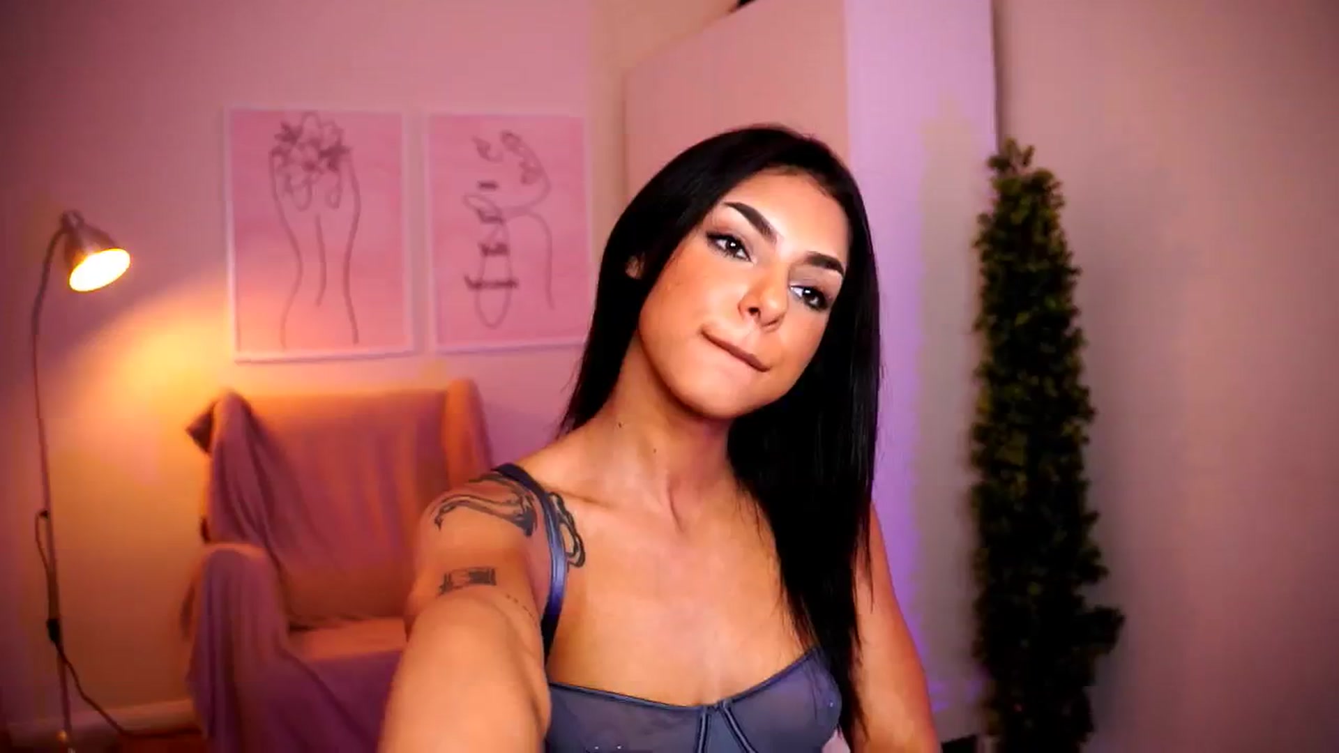Gallery image thumbnail from Playfuljust18's myfreecams stream on, 06/05/2024, 17:57 image 10 of 20