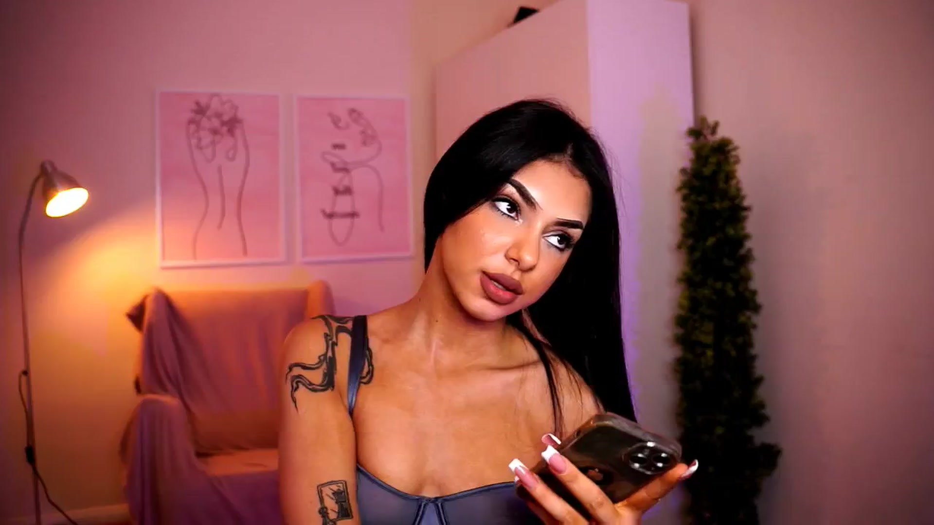 Gallery image thumbnail from Playfuljust18's myfreecams stream on, 06/05/2024, 17:57 image 5 of 20