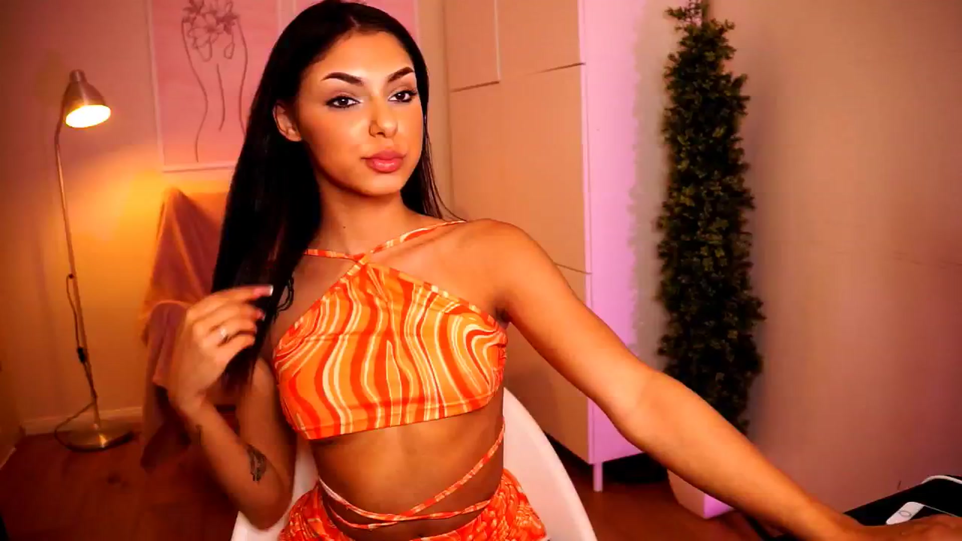 Gallery image thumbnail from Playfuljust18's myfreecams stream on, 06/14/2024, 20:50 image 1 of 20