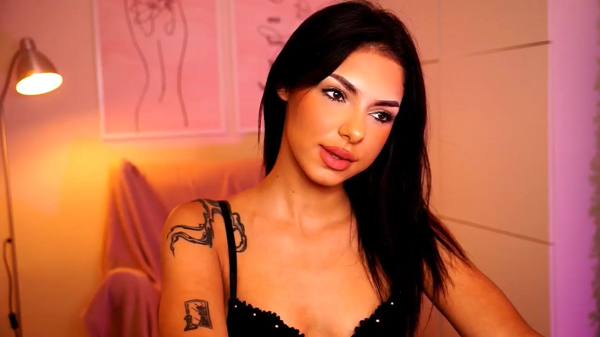 Gallery image thumbnail from Playfuljust18's myfreecams stream on, 06/15/2024, 14:44 image 11 of 20