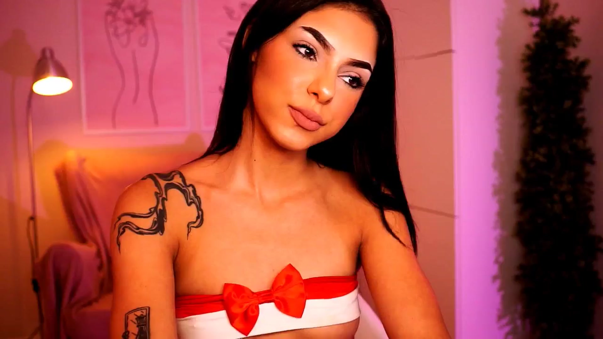 Gallery image thumbnail from Playfuljust18's myfreecams stream on, 07/05/2024, 19:00 image 2 of 20