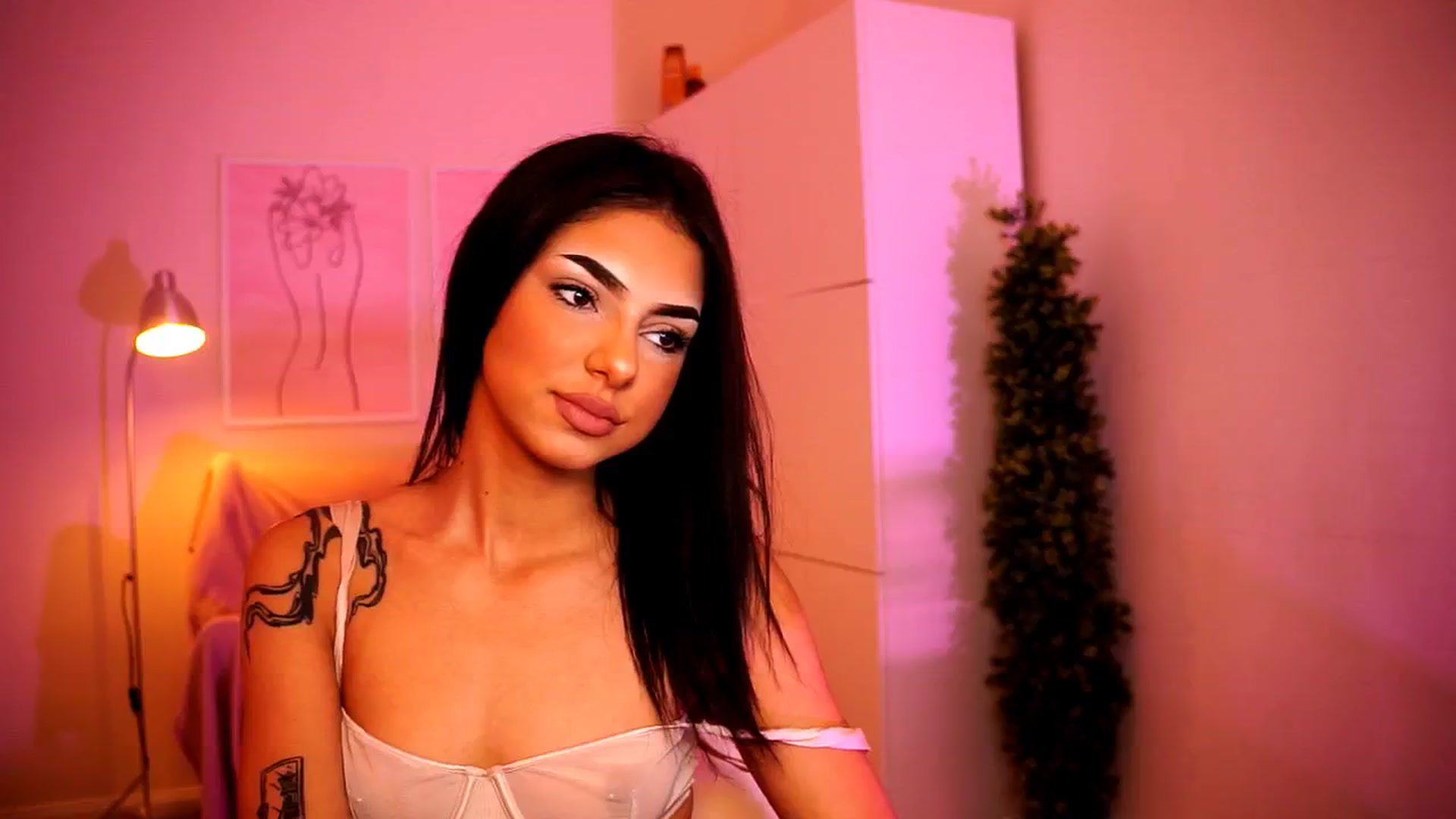 Gallery image thumbnail from Playfuljust18's myfreecams stream on, 07/06/2024, 11:00 image 11 of 20