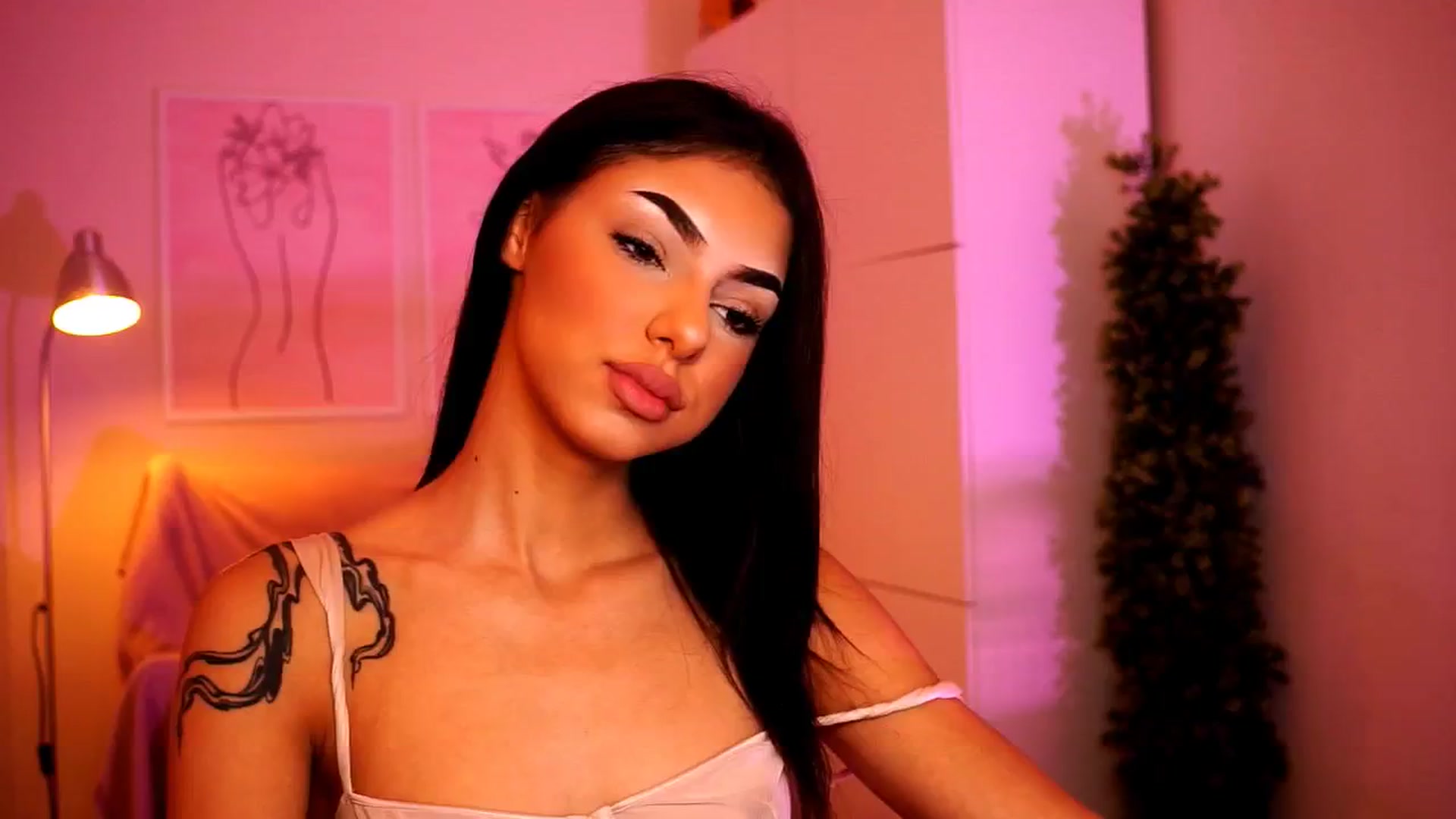 Gallery image thumbnail from Playfuljust18's myfreecams stream on, 07/06/2024, 12:47 image 2 of 20