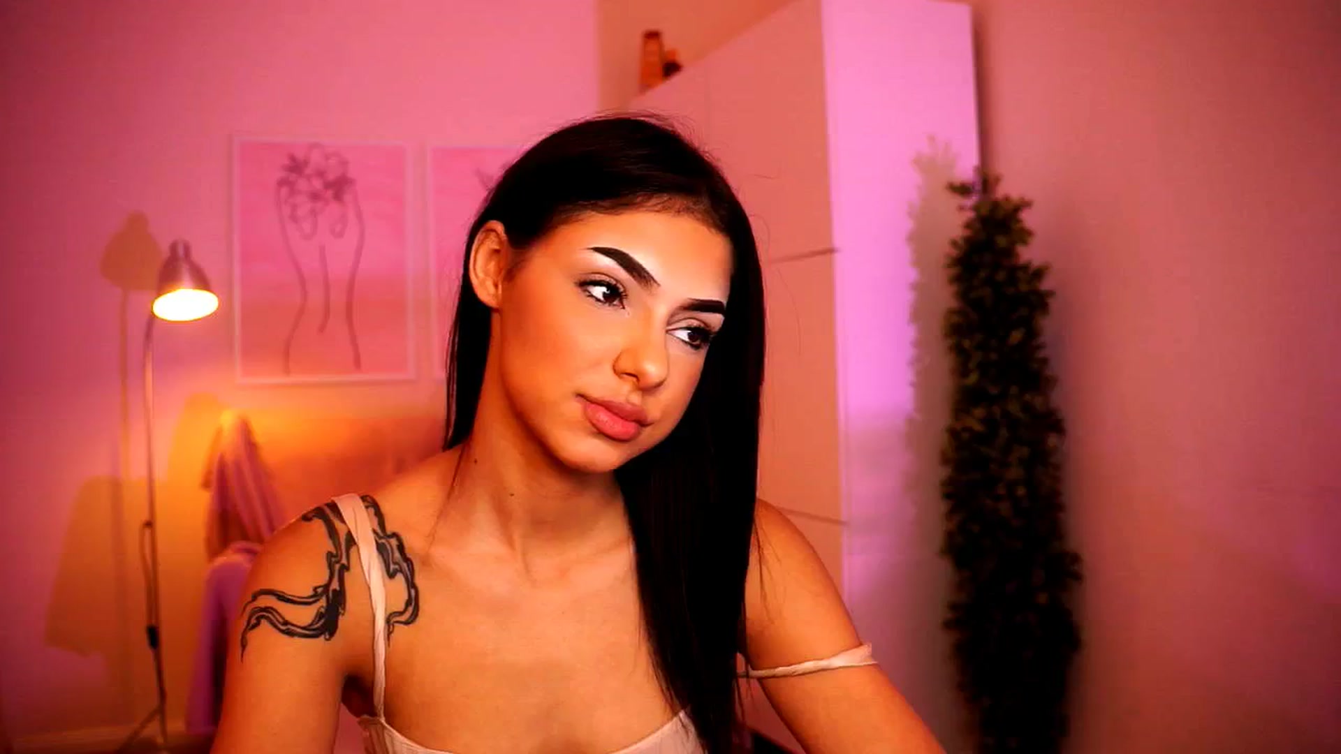 Gallery image thumbnail from Playfuljust18's myfreecams stream on, 07/06/2024, 14:32 image 16 of 20