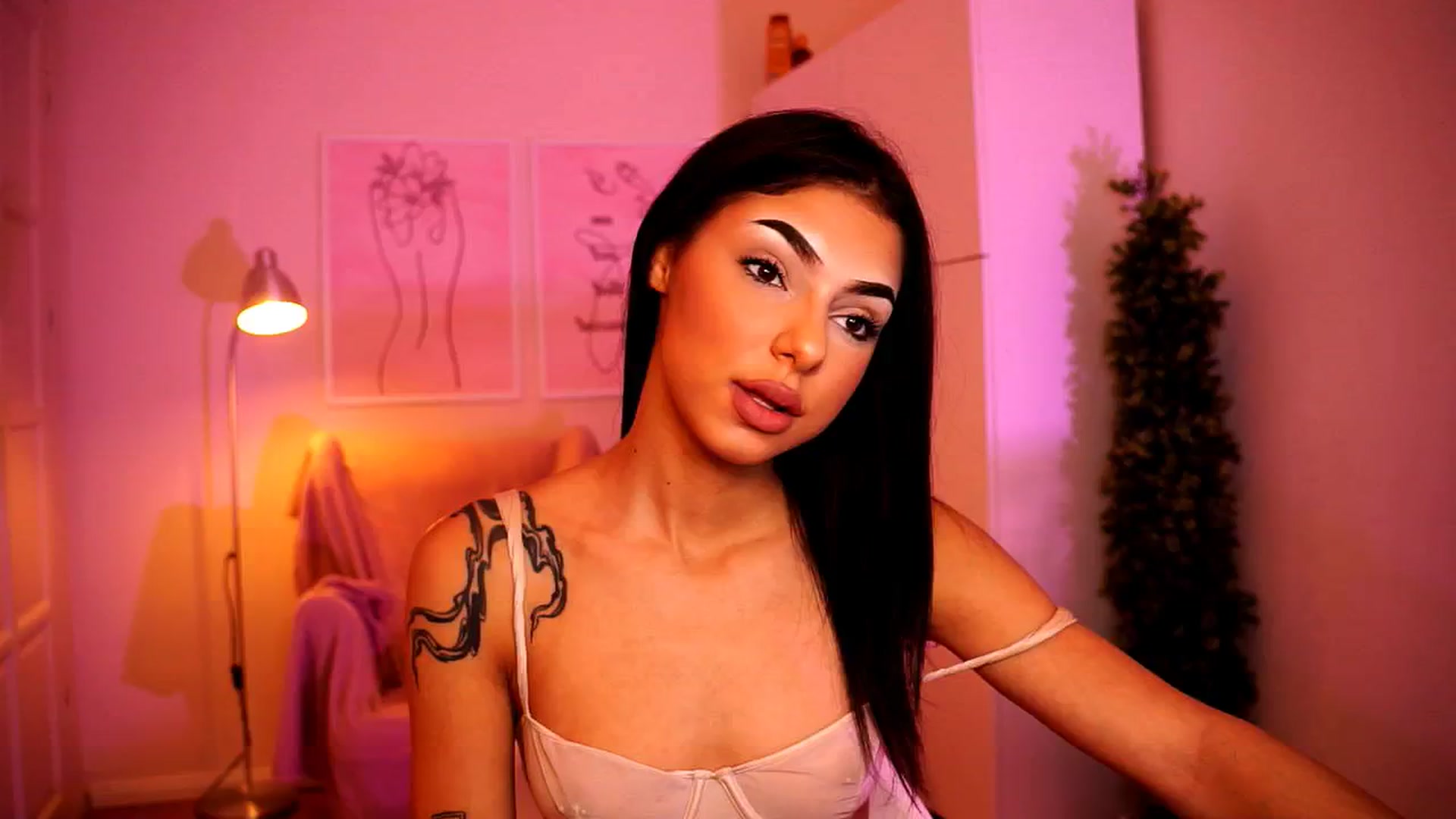 Gallery image thumbnail from Playfuljust18's myfreecams stream on, 07/06/2024, 14:32 image 4 of 20