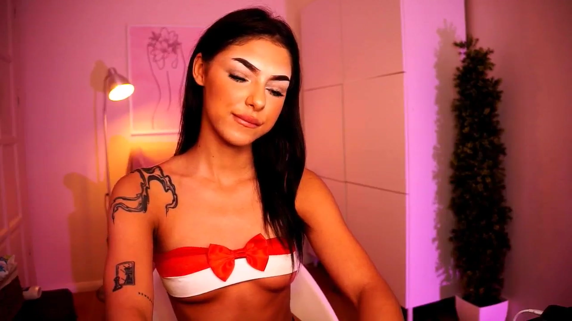 Gallery image thumbnail from Playfuljust18's myfreecams stream on, 07/10/2024, 13:41 image 17 of 20