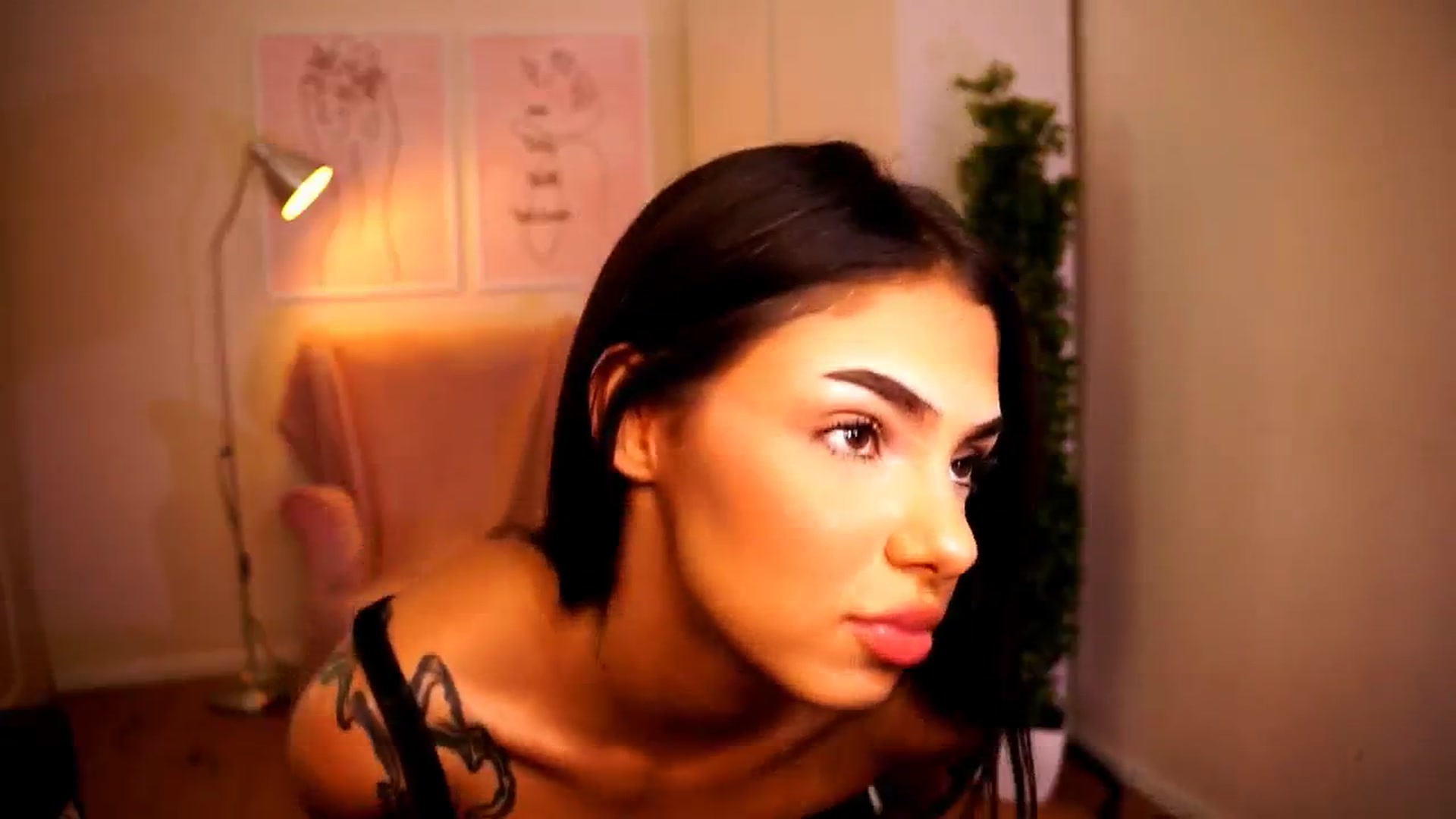 Gallery image thumbnail from Playfuljust18's myfreecams stream on, 07/22/2024, 18:44 image 18 of 20