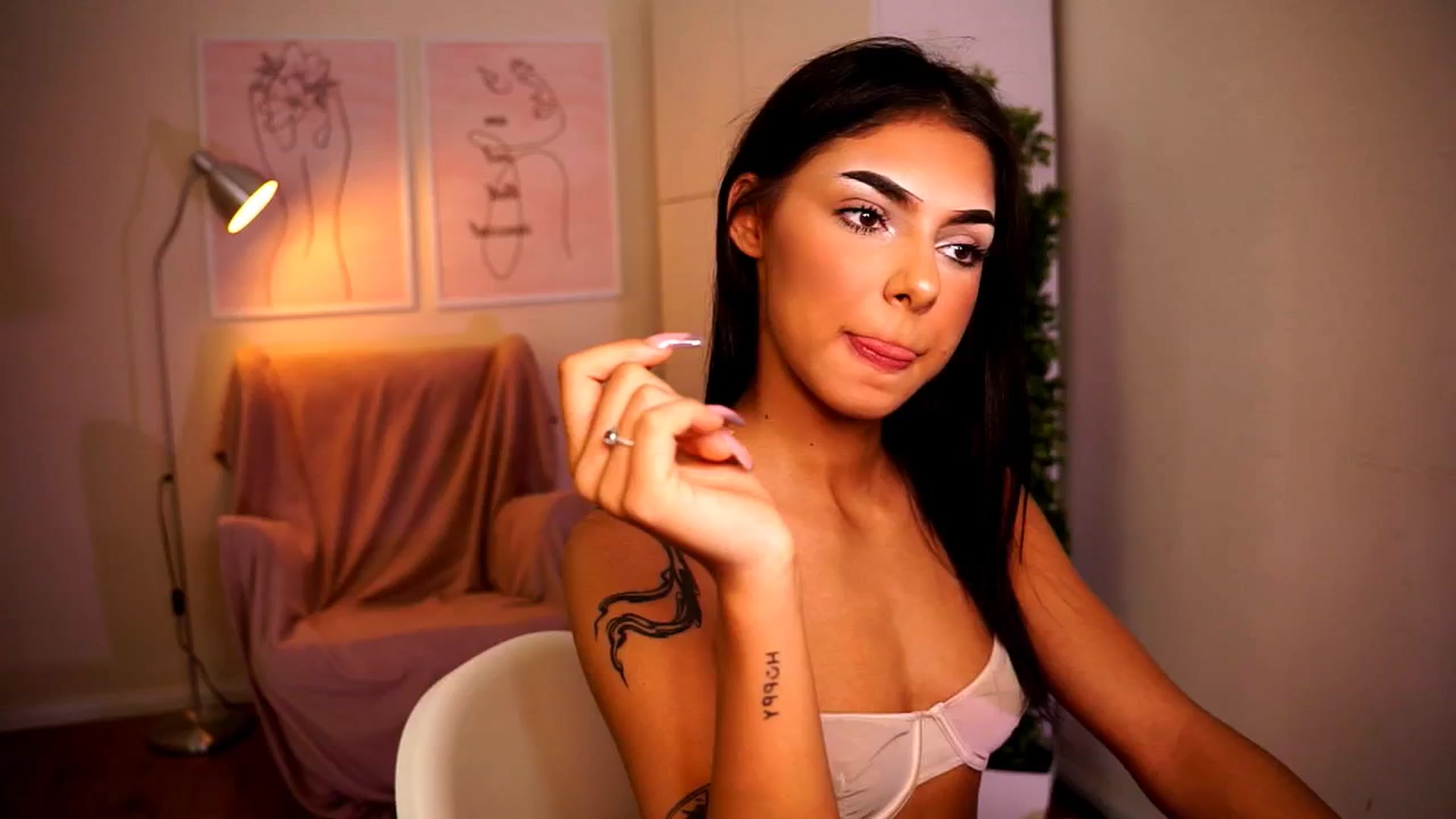 Gallery image thumbnail from Playfuljust18's myfreecams stream on, 07/23/2024, 19:26 image 20 of 20