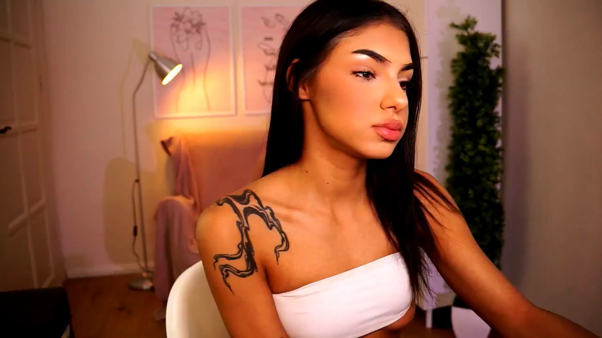 Gallery image thumbnail from Playfuljust18's myfreecams stream on, 07/24/2024, 10:48 image 9 of 20
