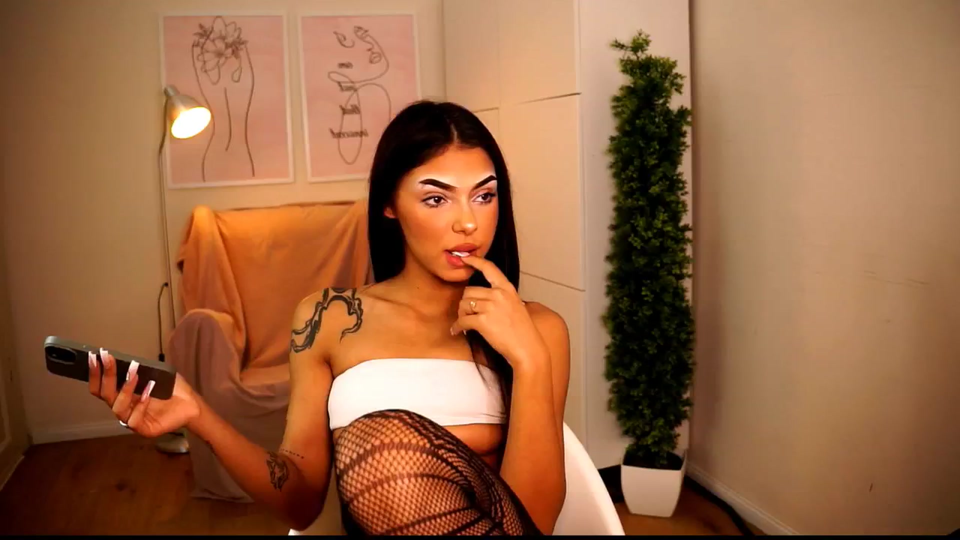 Gallery image thumbnail from Playfuljust18's myfreecams stream on, 07/27/2024, 13:48 image 14 of 20