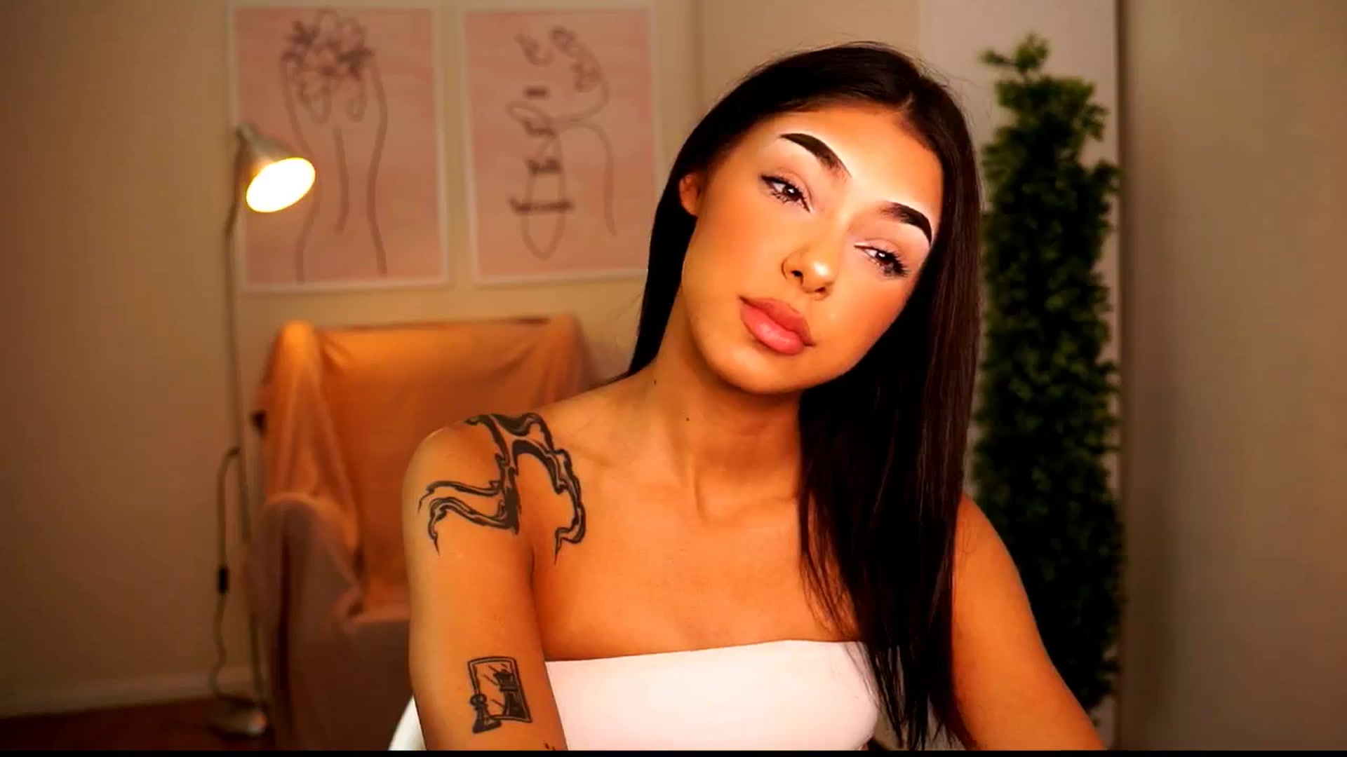 Gallery image thumbnail from Playfuljust18's myfreecams stream on, 07/27/2024, 13:48 image 8 of 20