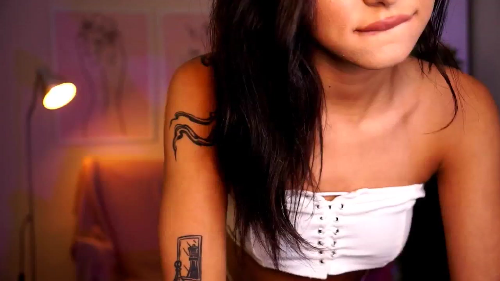 Gallery image thumbnail from Playfuljust18's myfreecams stream on, 07/29/2024, 14:29 image 16 of 20