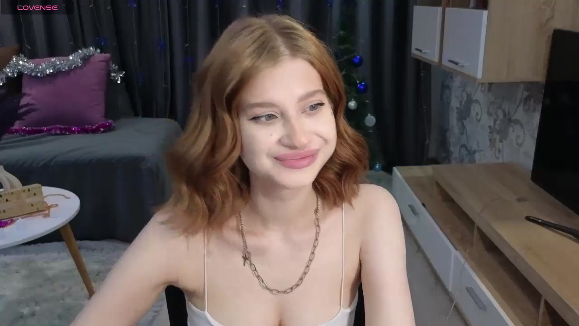 Gallery image thumbnail from Playmind's myfreecams stream on, 12/18/2024, 10:00 image 7 of 20