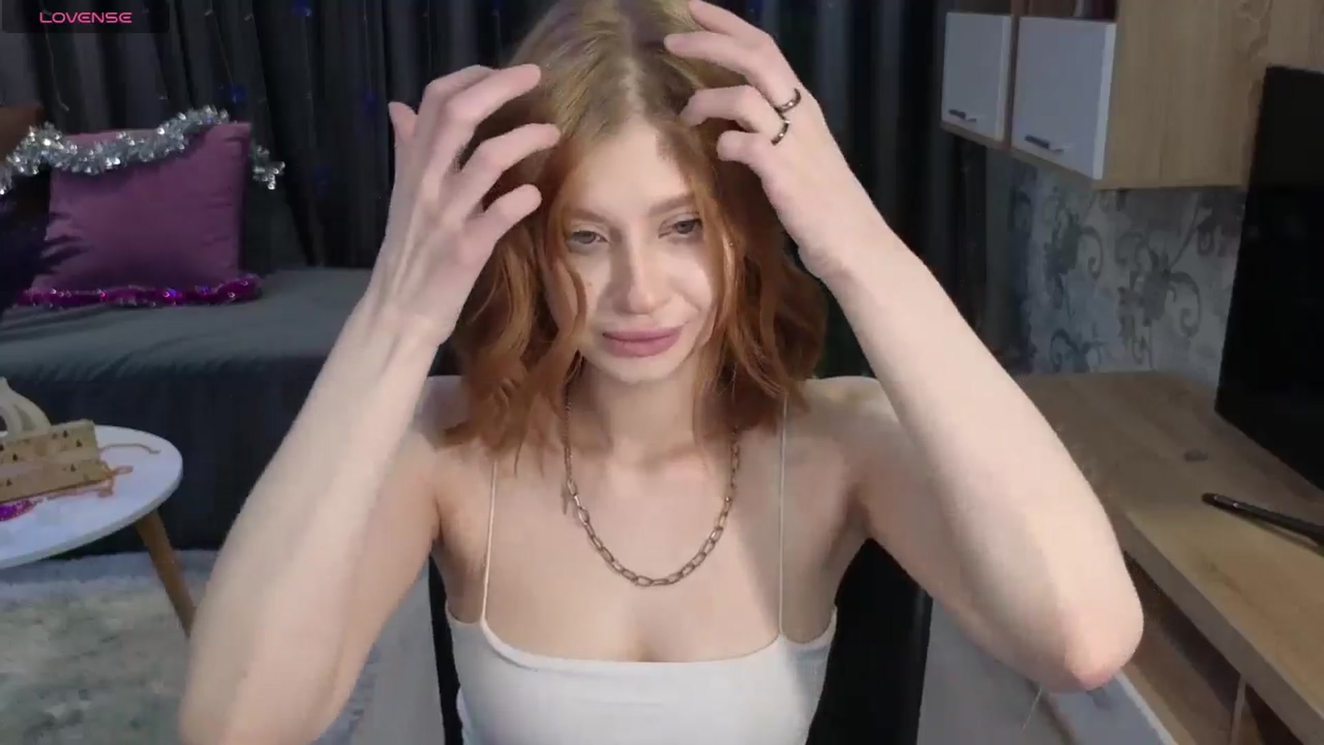 Gallery image thumbnail from Playmind's myfreecams stream on, 12/18/2024, 10:00 image 4 of 20