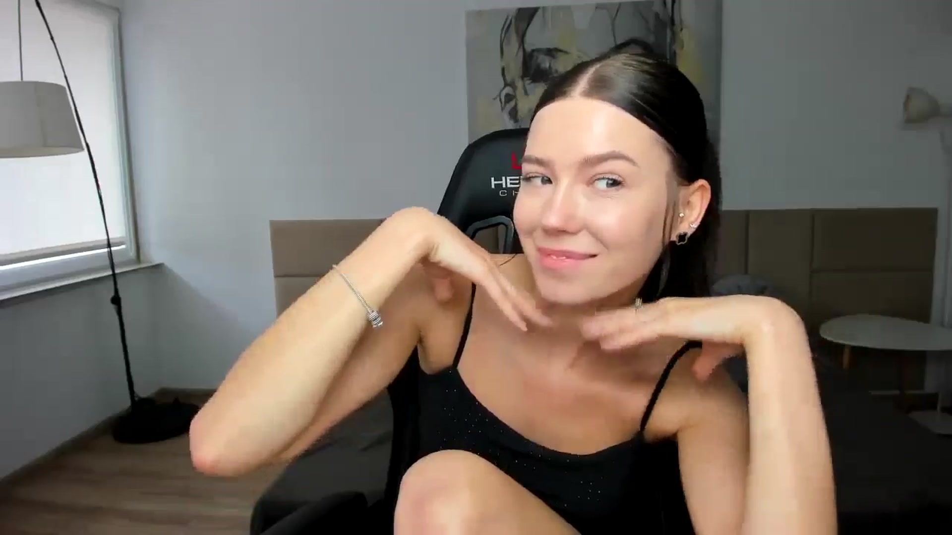 Gallery image thumbnail from Plumeriaa's myfreecams stream on, 07/07/2024, 13:25 image 16 of 20