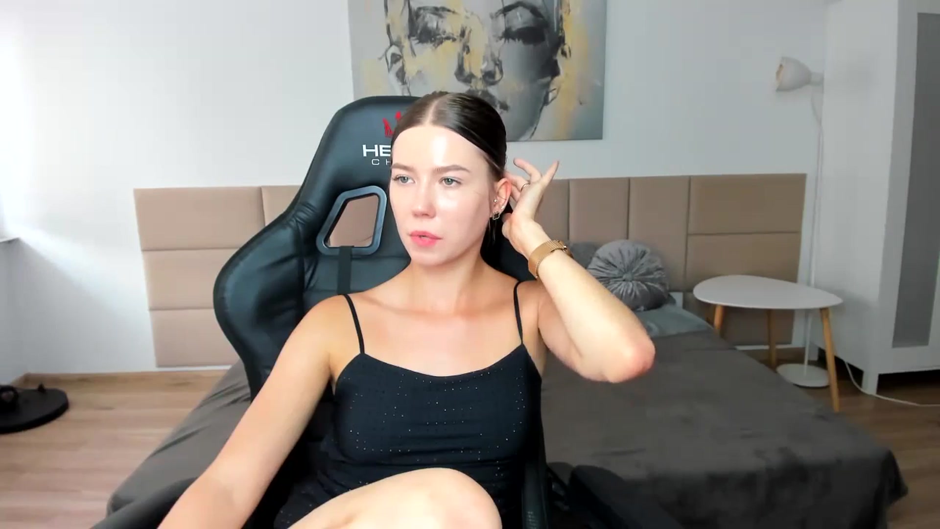 Gallery image thumbnail from Plumeriaa's myfreecams stream on, 07/07/2024, 17:19 image 6 of 20