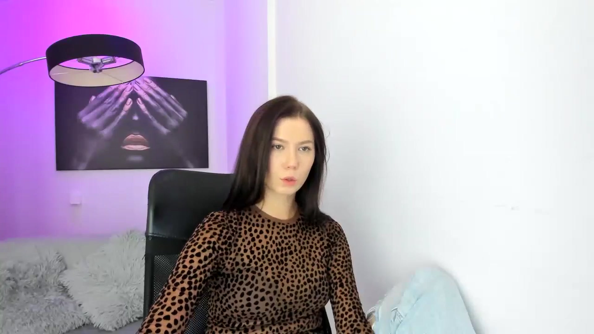 Gallery image thumbnail from Plumeriaa's myfreecams stream on, 07/08/2024, 17:39 image 16 of 20