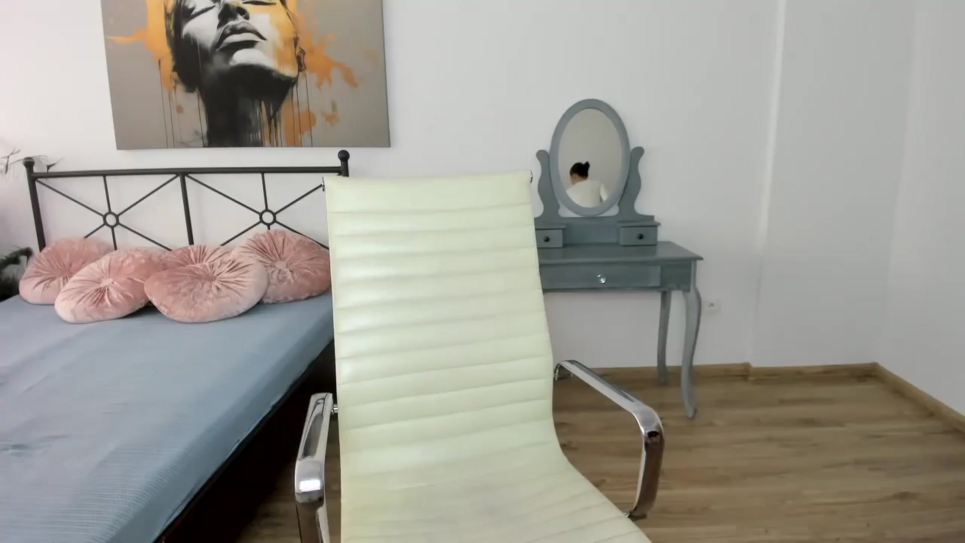 Gallery image thumbnail from Plumeriaa's myfreecams stream on, 07/18/2024, 14:38 image 1 of 20