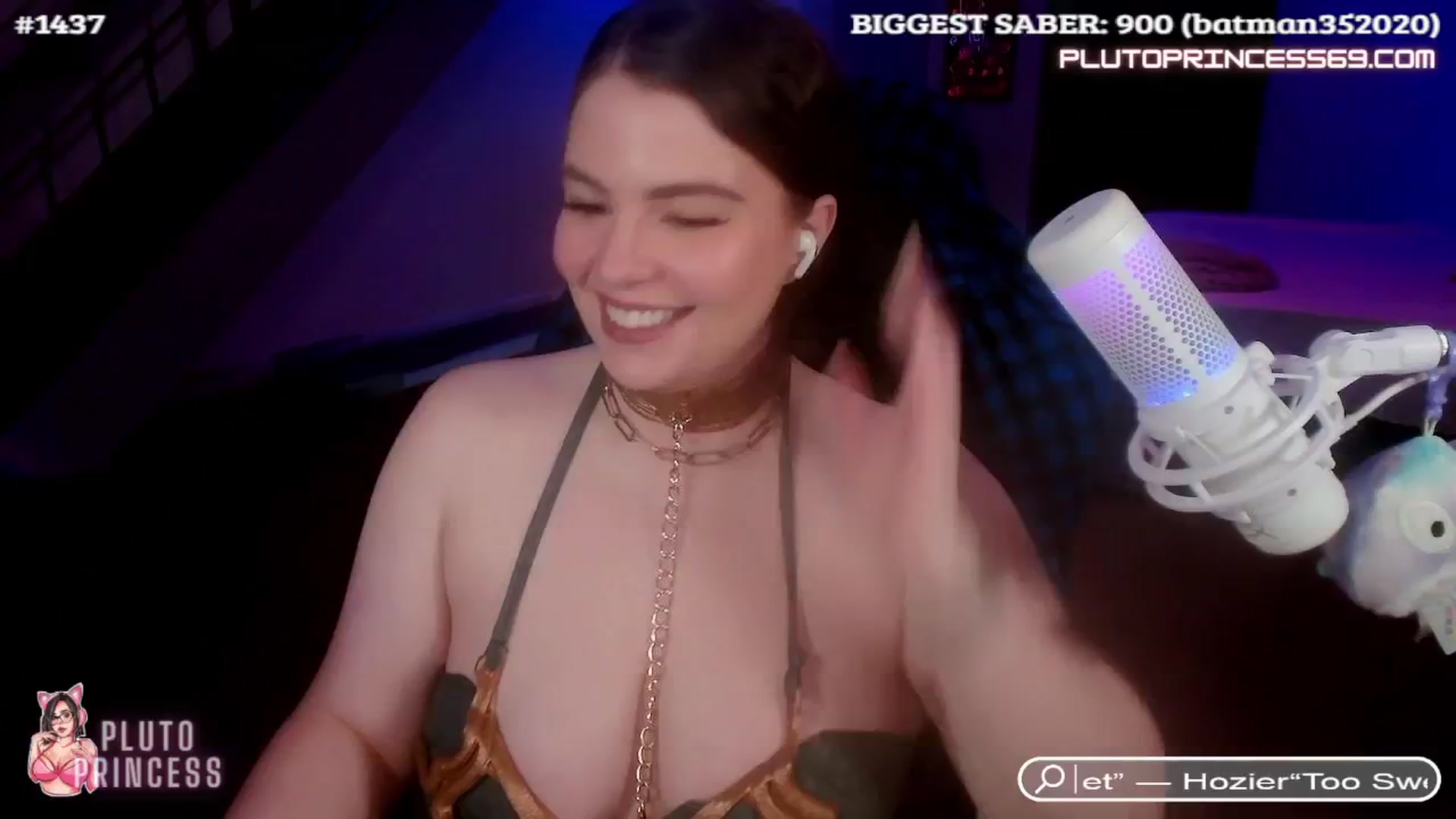 Gallery image thumbnail from PlutoPrincess's myfreecams stream on, 05/05/2024, 02:54 image 12 of 20