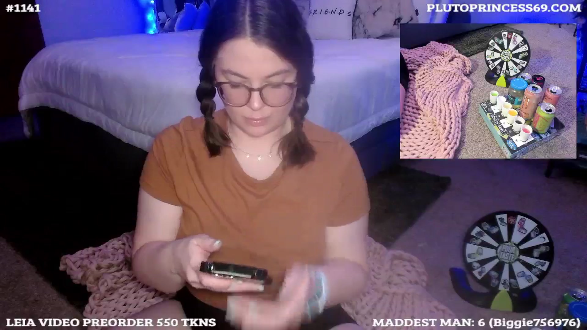 Gallery image thumbnail from PlutoPrincess's myfreecams stream on, 05/10/2024, 07:00 image 7 of 20