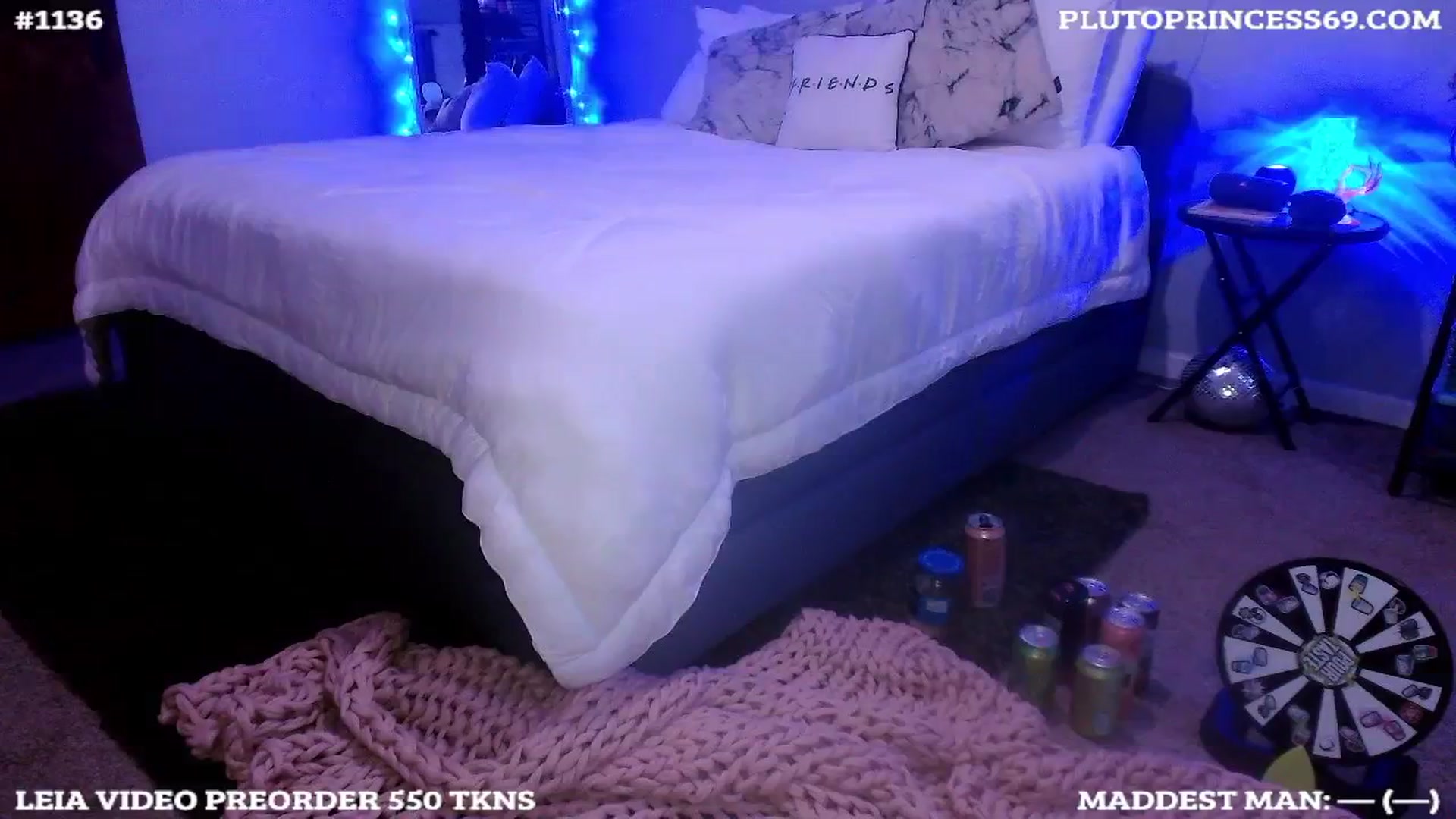 Gallery image thumbnail from PlutoPrincess's myfreecams stream on, 05/10/2024, 07:00 image 3 of 20