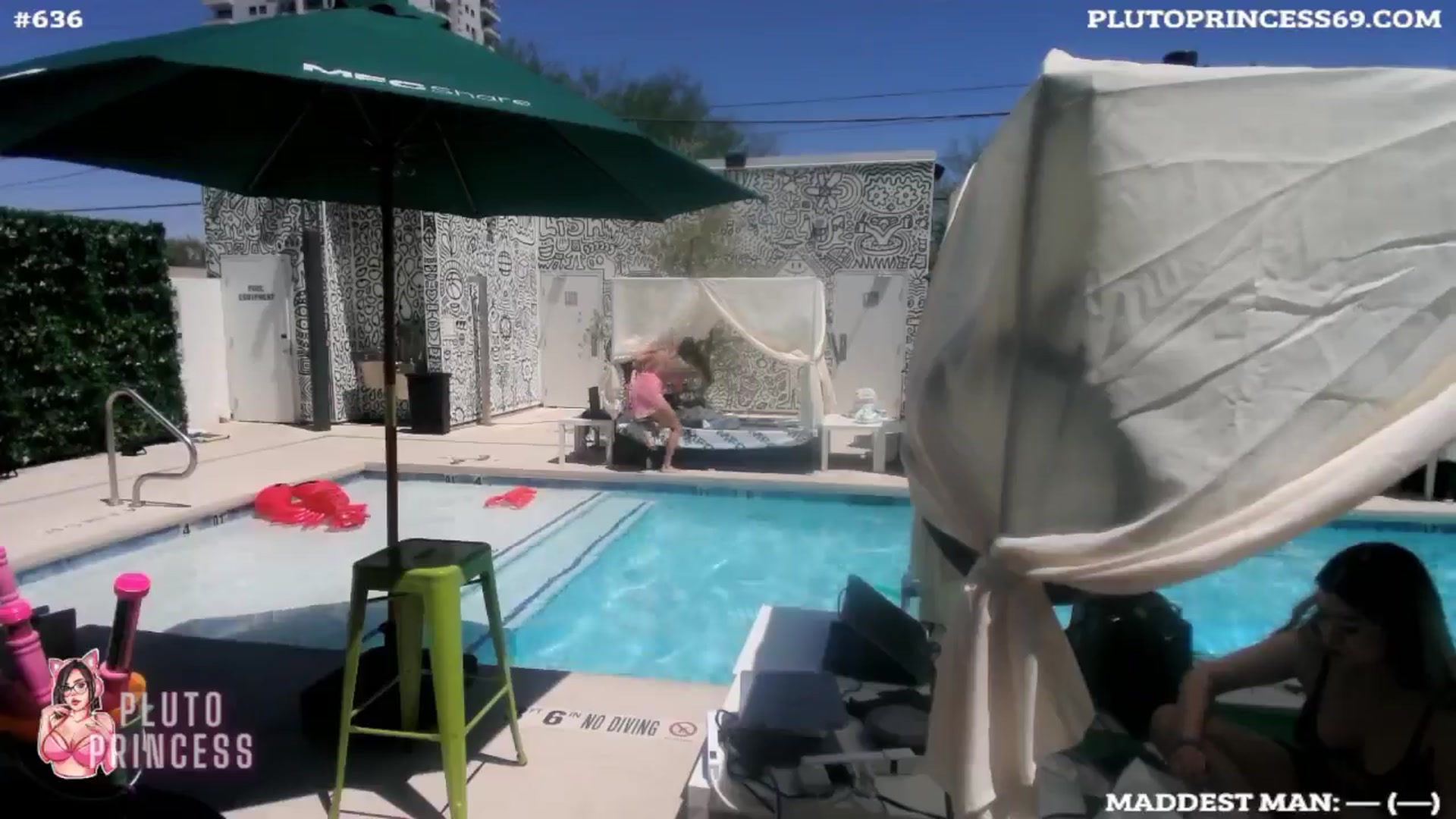 Gallery image thumbnail from PlutoPrincess's myfreecams stream on, 05/21/2024, 21:08 image 14 of 20