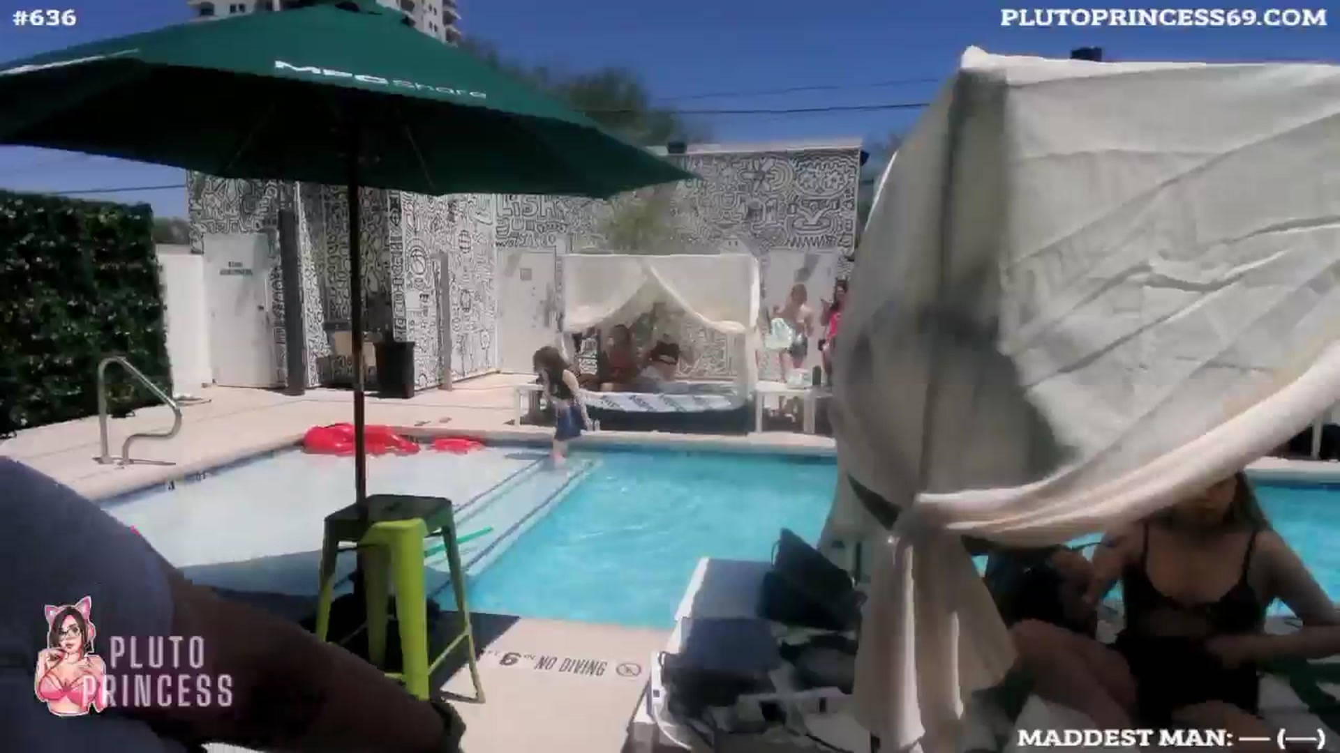 Gallery image thumbnail from PlutoPrincess's myfreecams stream on, 05/21/2024, 21:08 image 16 of 20