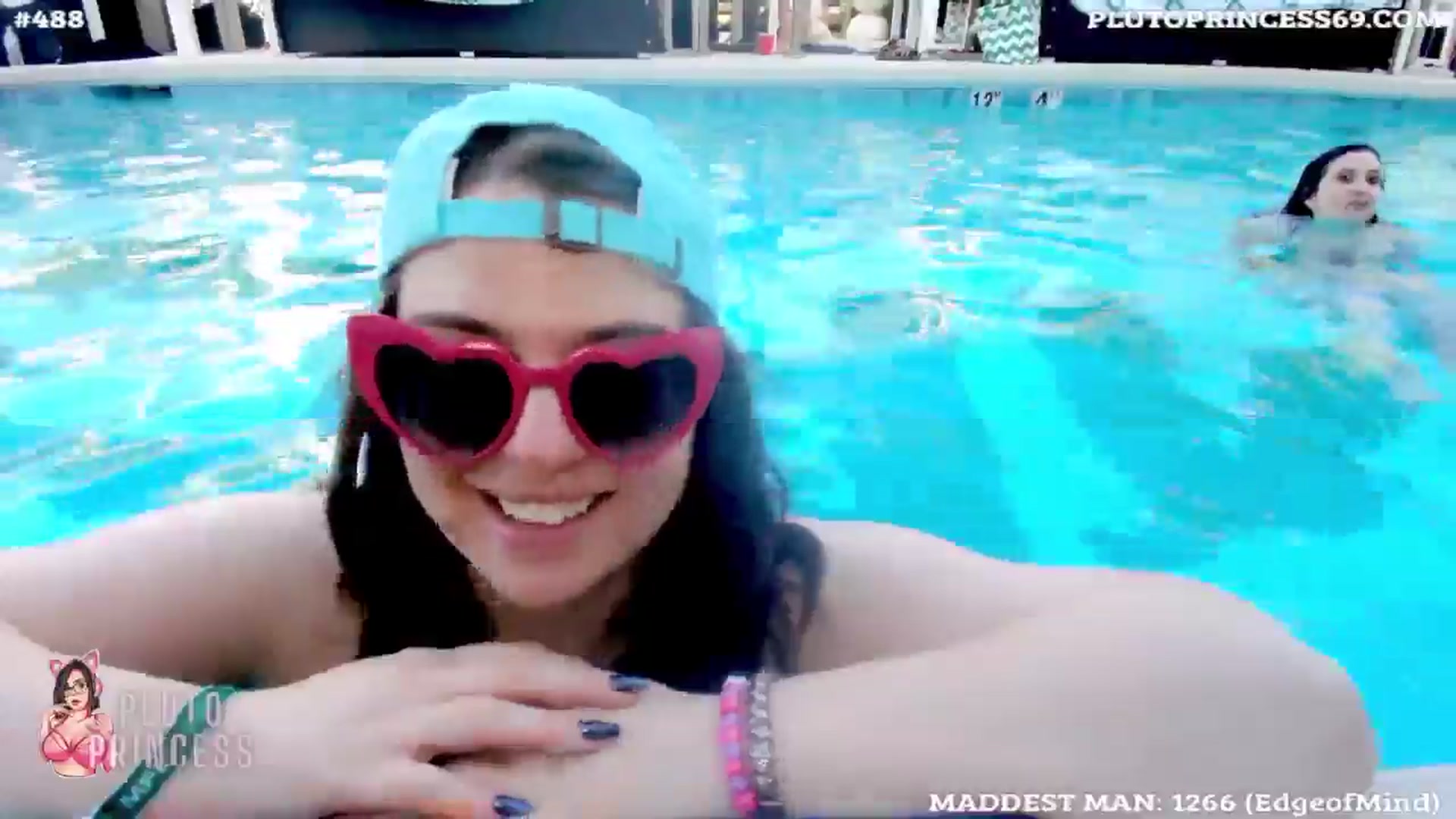 Gallery image thumbnail from PlutoPrincess's myfreecams stream on, 05/23/2024, 24:43 image 15 of 20