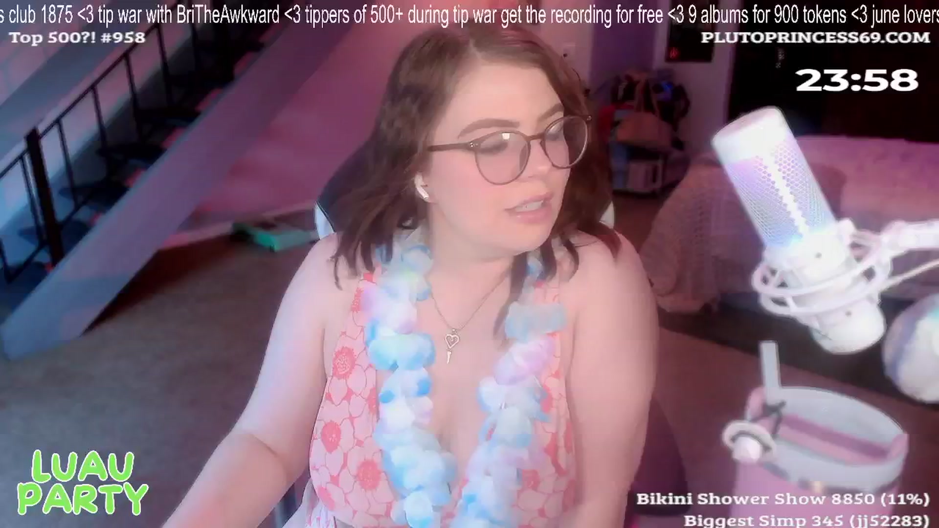 Gallery image thumbnail from PlutoPrincess's myfreecams stream on, 06/03/2024, 01:22 image 4 of 20