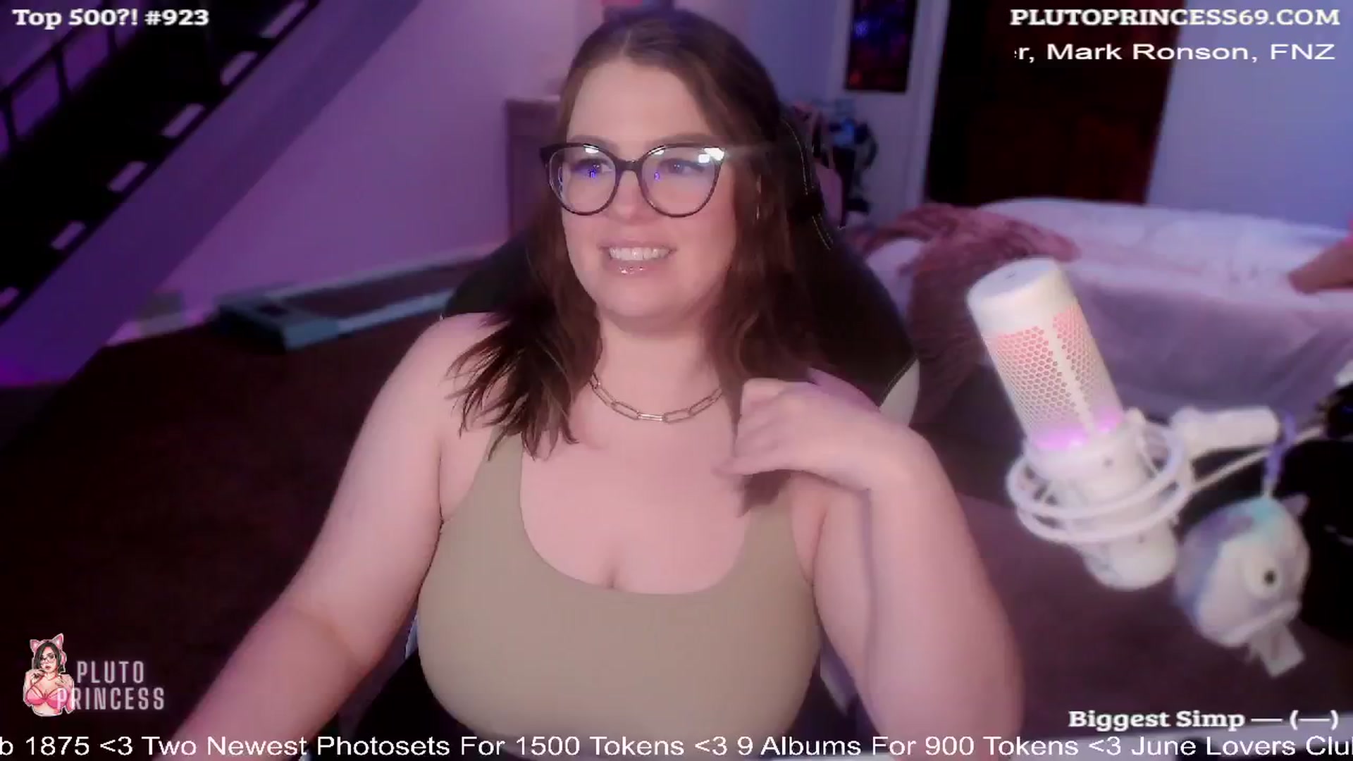 Gallery image thumbnail from PlutoPrincess's myfreecams stream on, 06/13/2024, 05:13 image 2 of 20