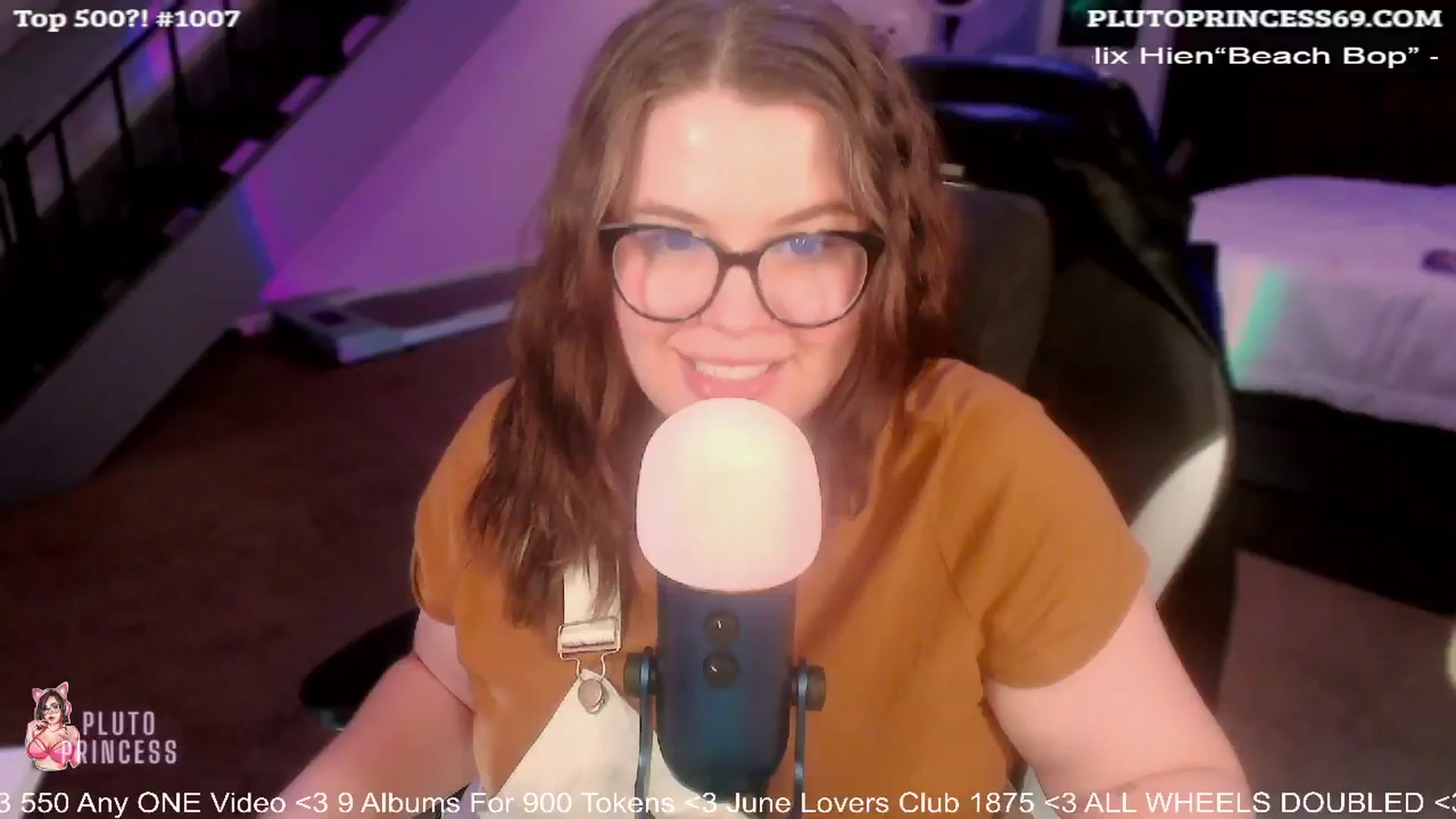 Gallery image thumbnail from PlutoPrincess's myfreecams stream on, 06/25/2024, 07:35 image 7 of 20