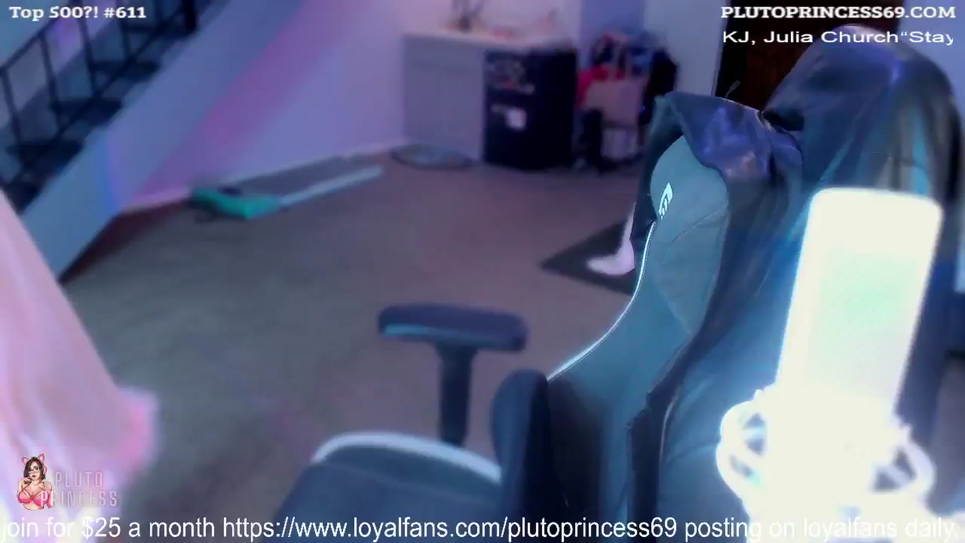 Gallery image thumbnail from PlutoPrincess's myfreecams stream on, 07/06/2024, 08:03 image 17 of 20