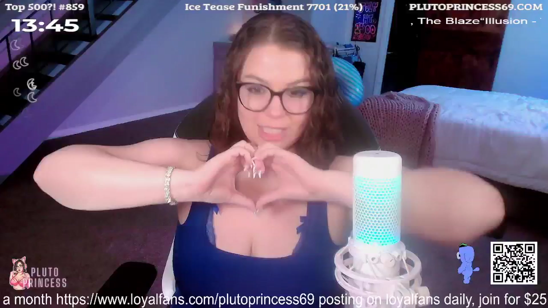 Gallery image thumbnail from PlutoPrincess's myfreecams stream on, 07/27/2024, 05:36 image 3 of 20
