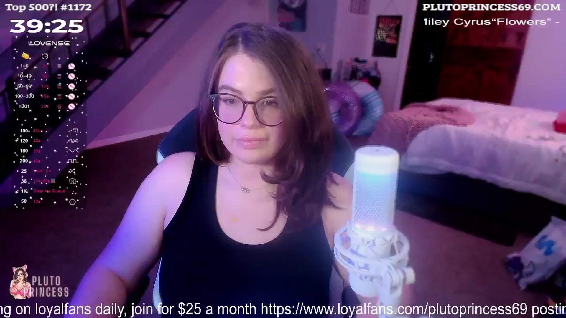 Gallery image thumbnail from PlutoPrincess's myfreecams stream on, 08/08/2024, 05:31 image 12 of 20