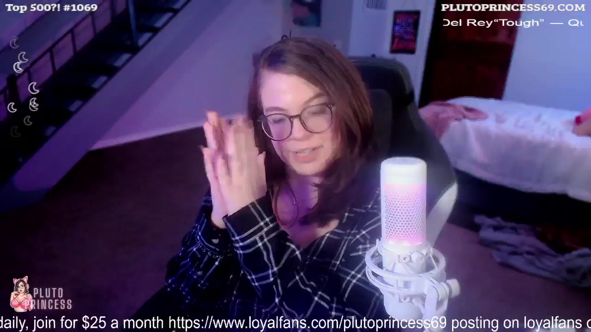 Gallery image thumbnail from PlutoPrincess's myfreecams stream on, 08/13/2024, 07:06 image 10 of 20